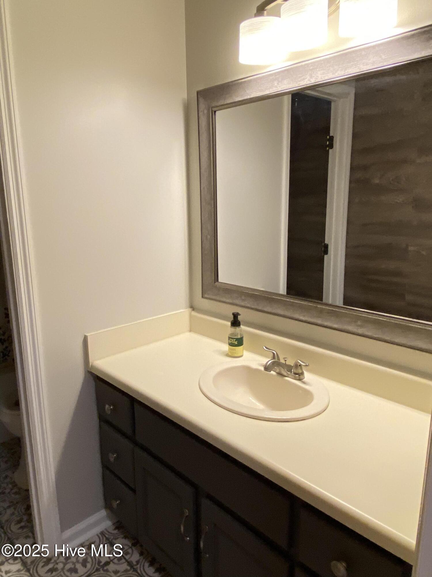 100545047 | Photo 19