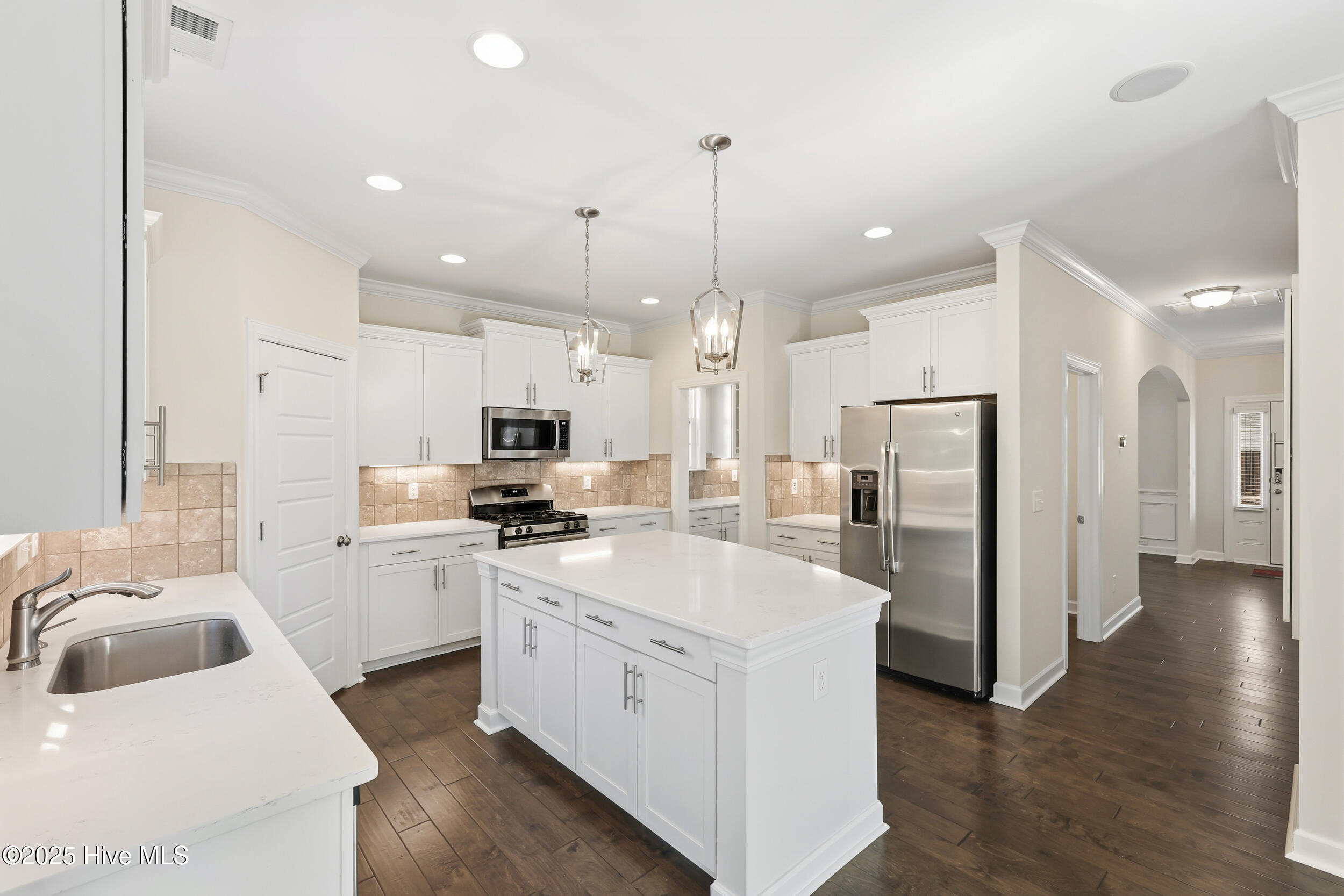 100541614 | Photo 19