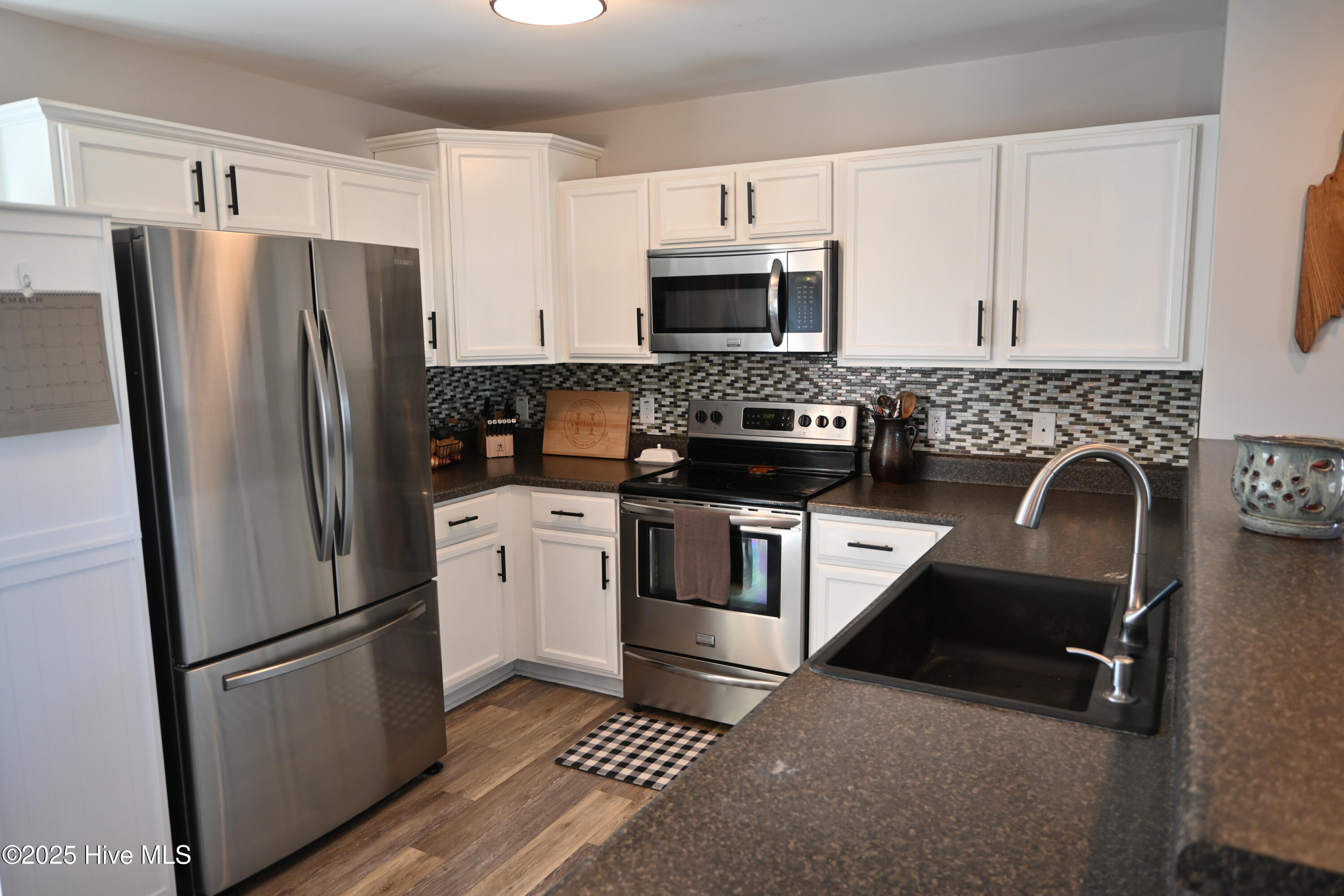 100547173 | Photo 15