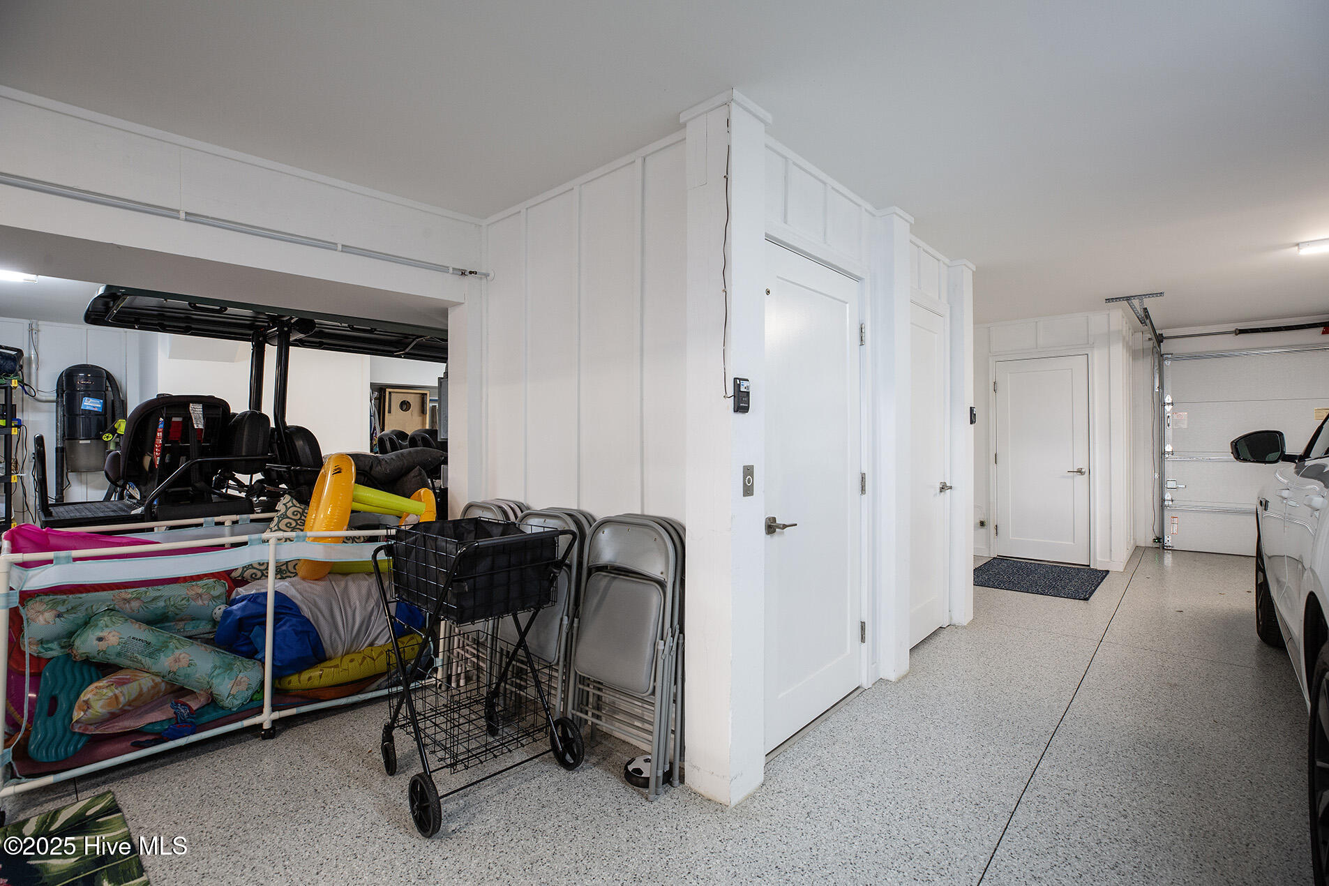 100540813 | Photo 67