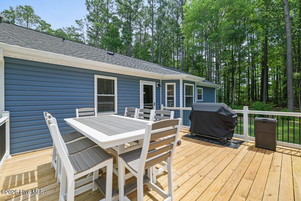 Large Back Deck