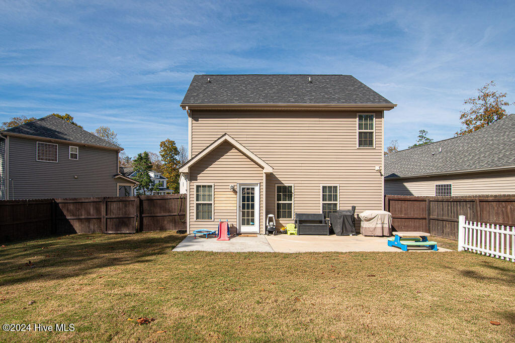 100543856 | Photo 33