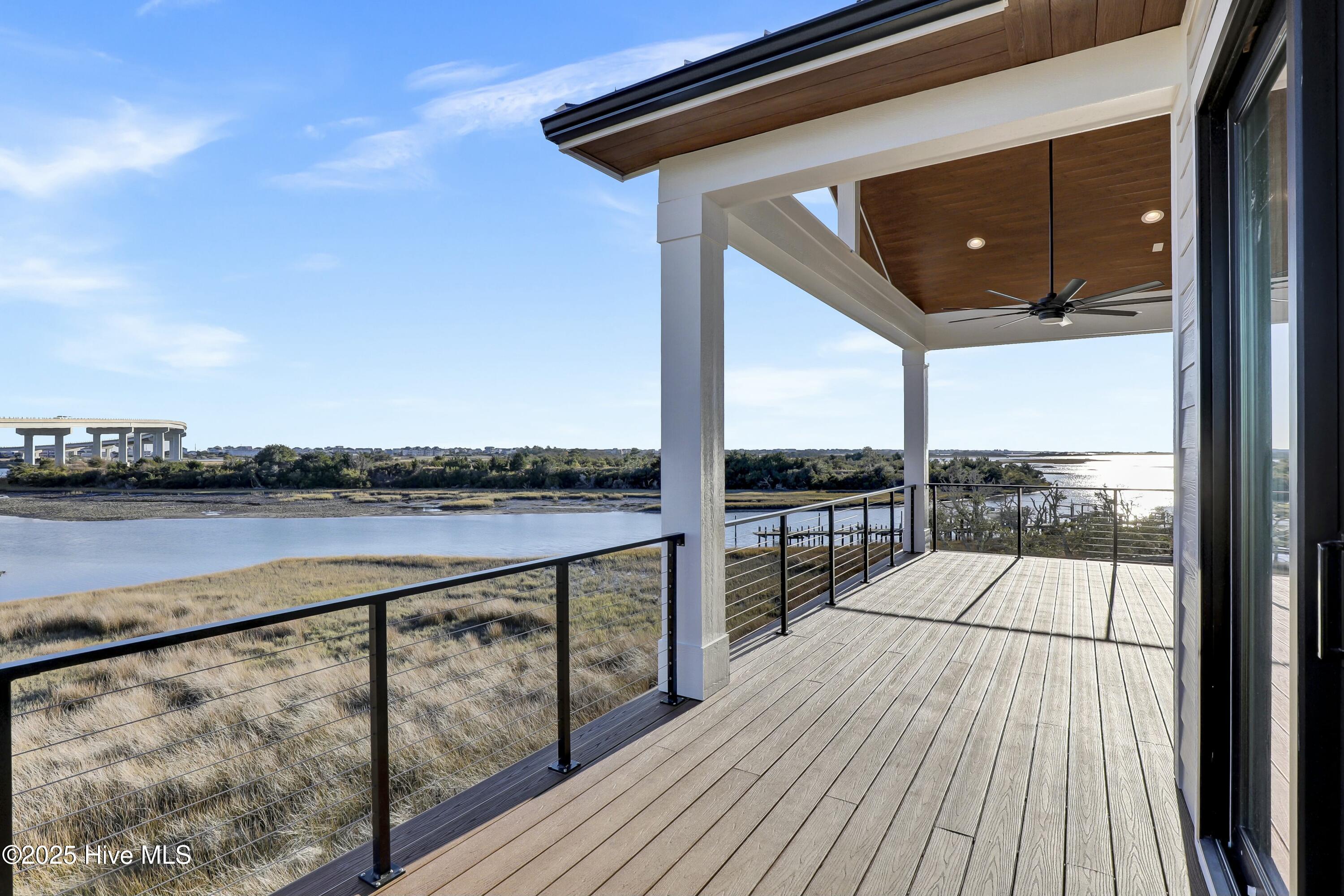 100544743 | Photo 16