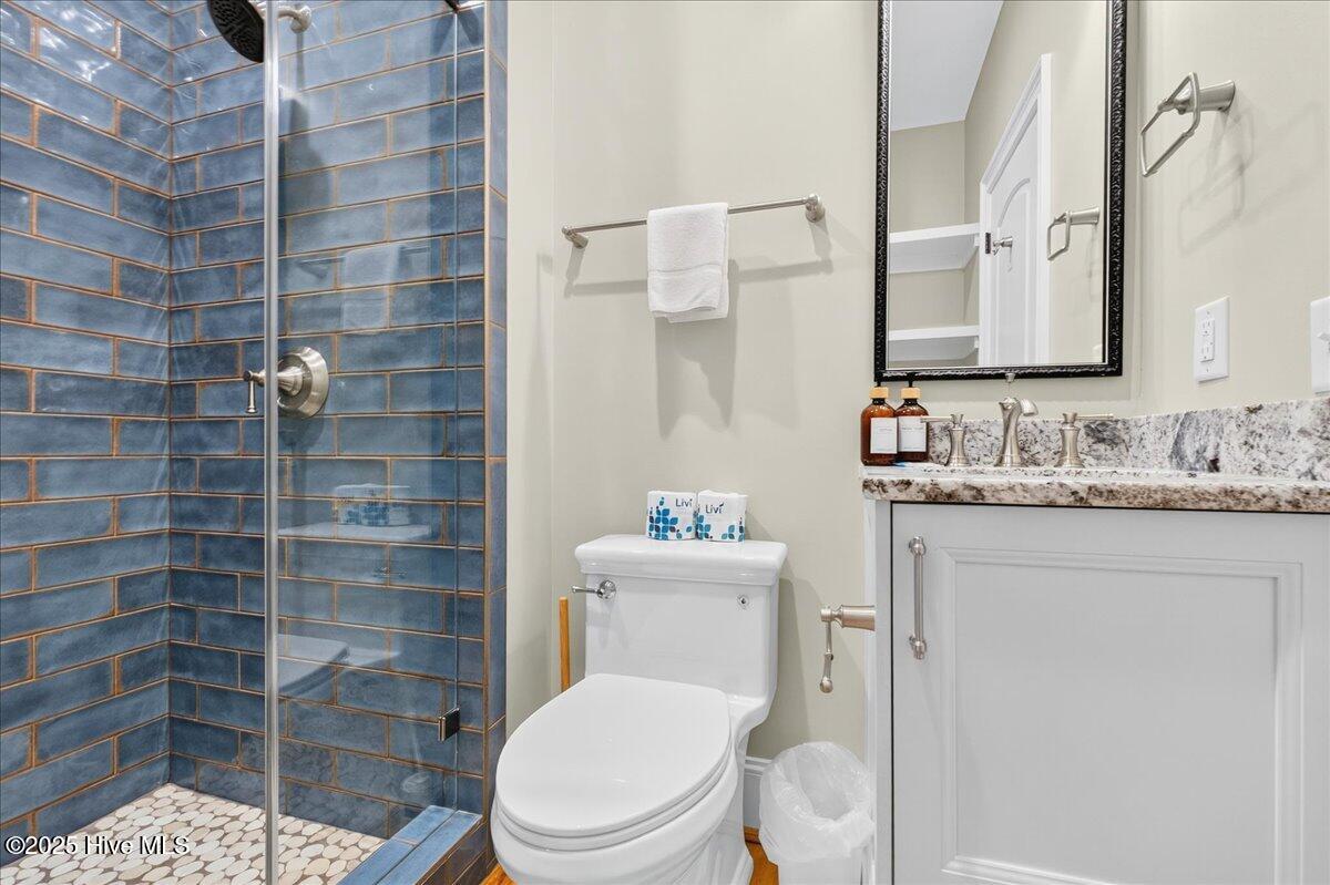 100540926 | Photo 57