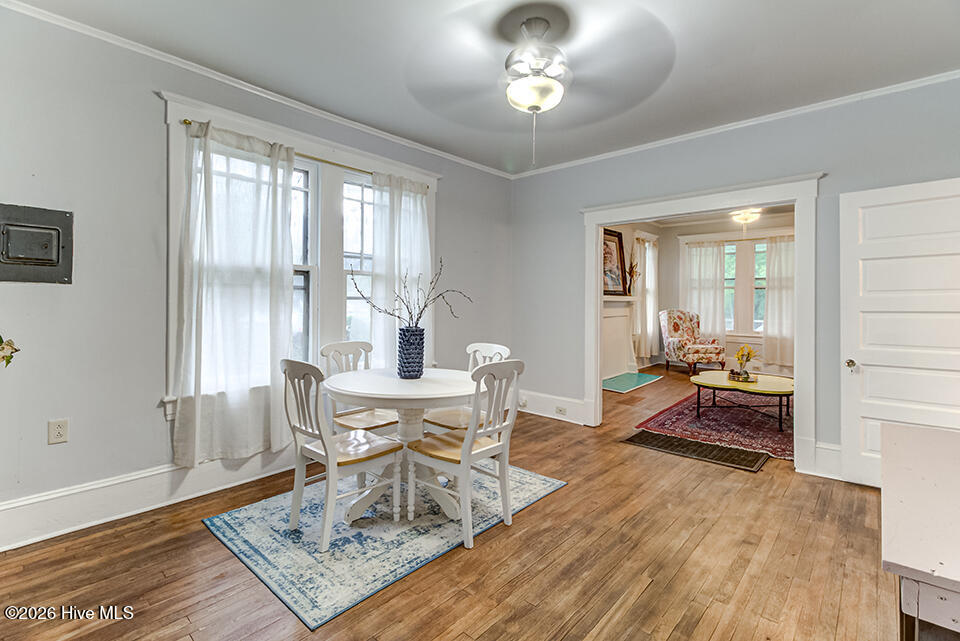 100558773 | Photo 10