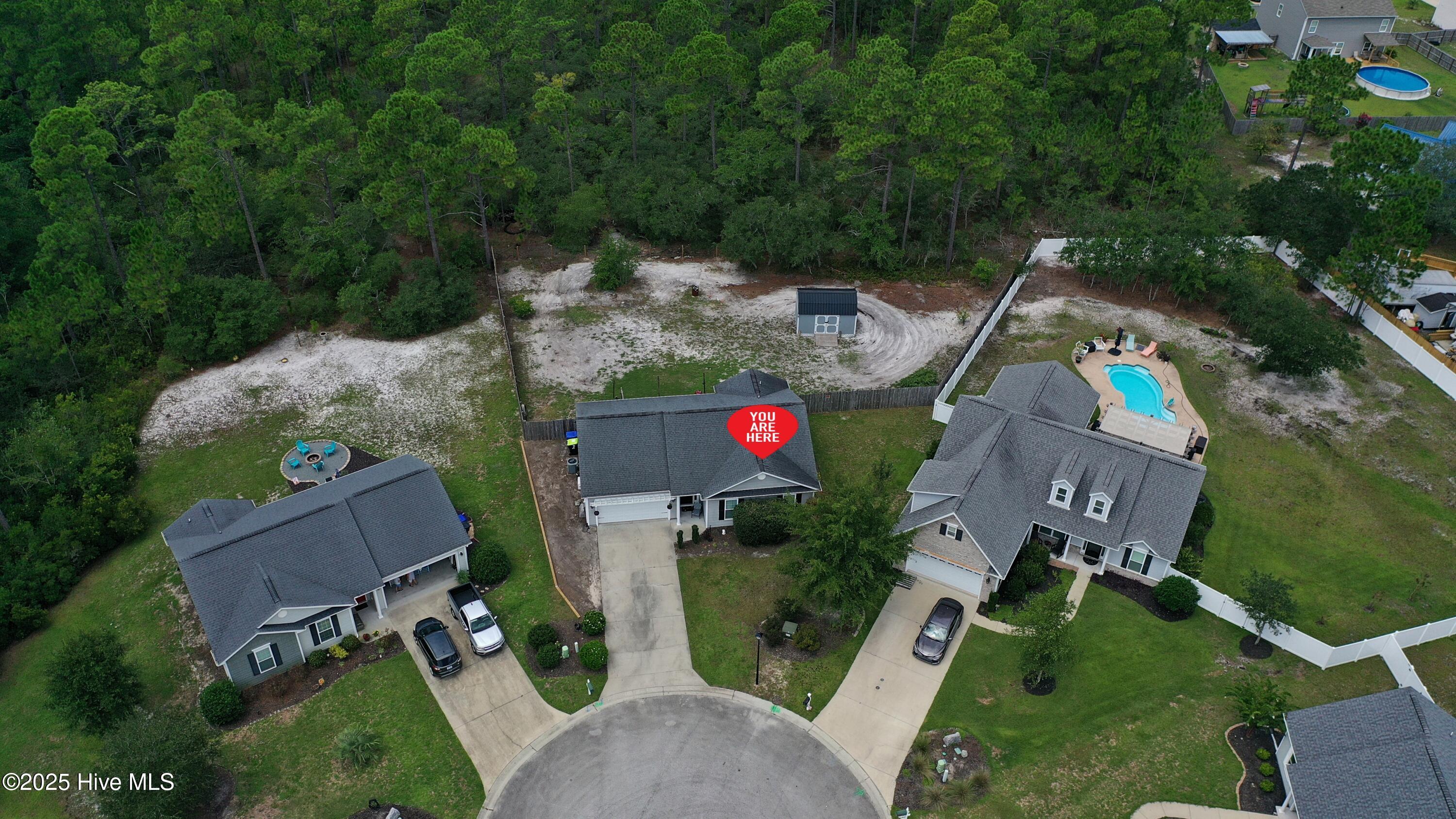 100525620 | Photo 30