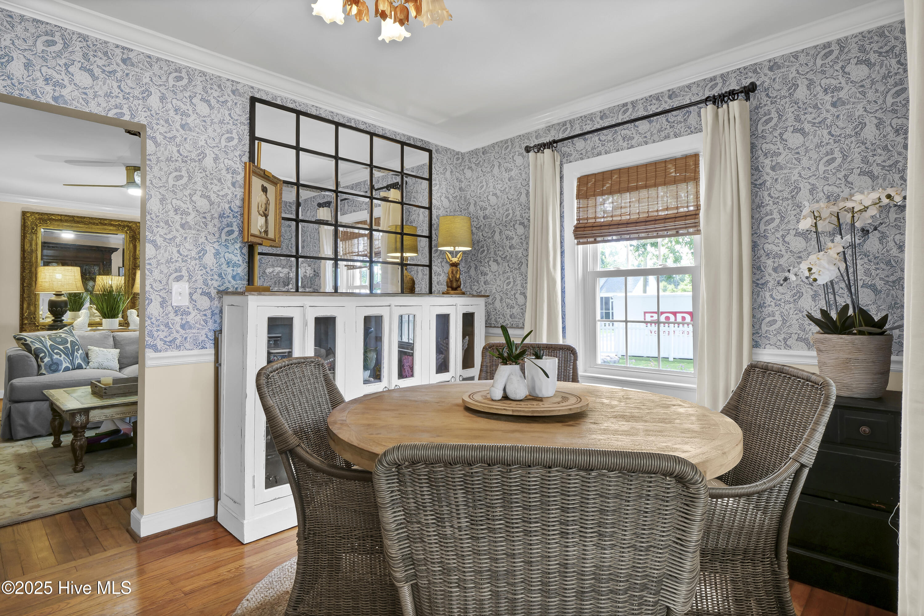 100528167 | Photo 19