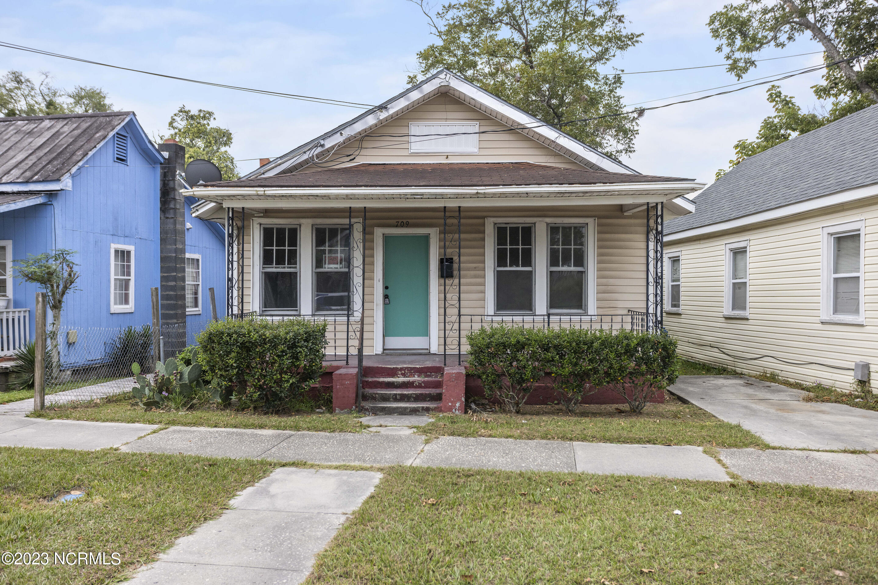 709 Mcrae Street, Wilmington, NC 28401 – photo 9: mls-IMG_2541