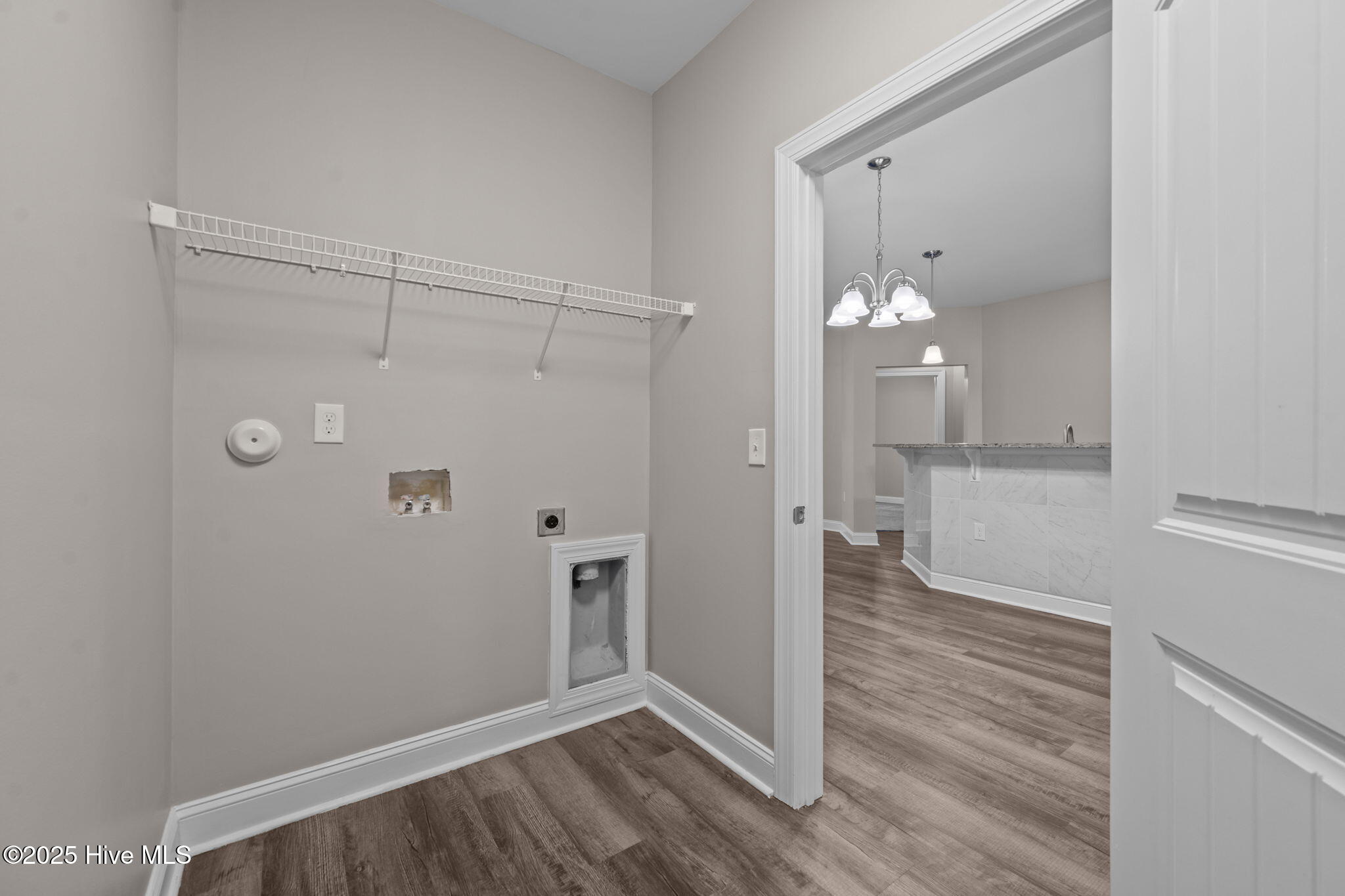 100542500 | Photo 19