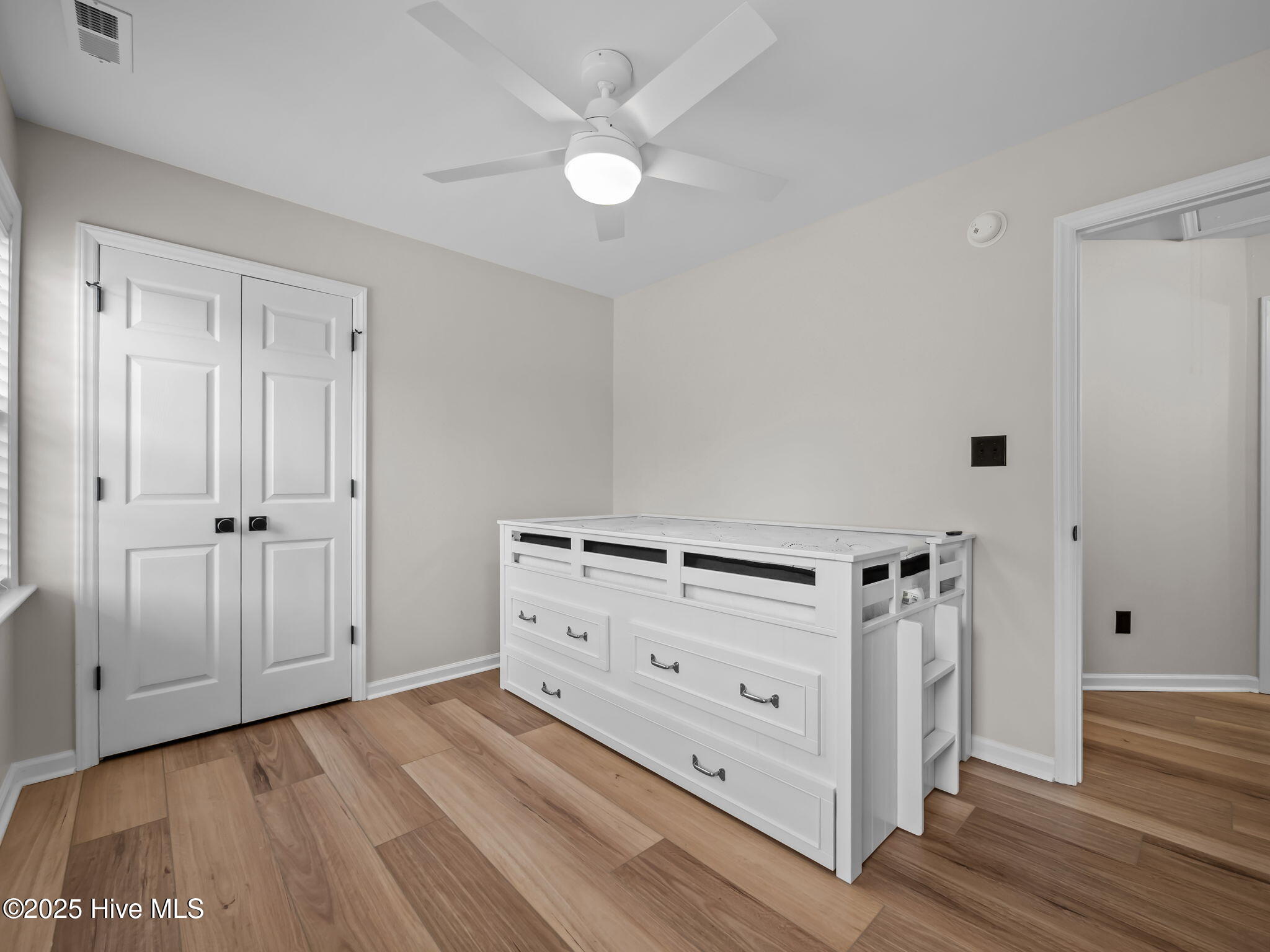 100539513 | Photo 28