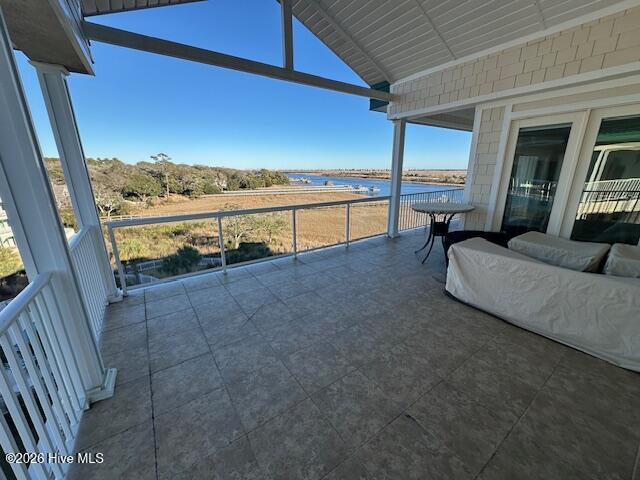 100549748 | Photo 14