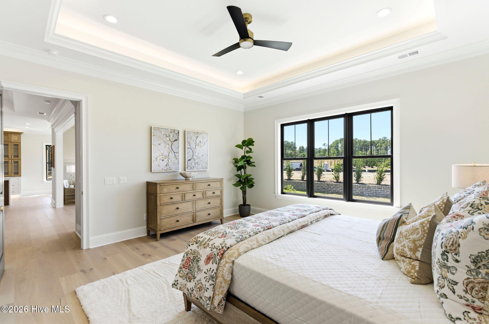 100570119 | Photo 36