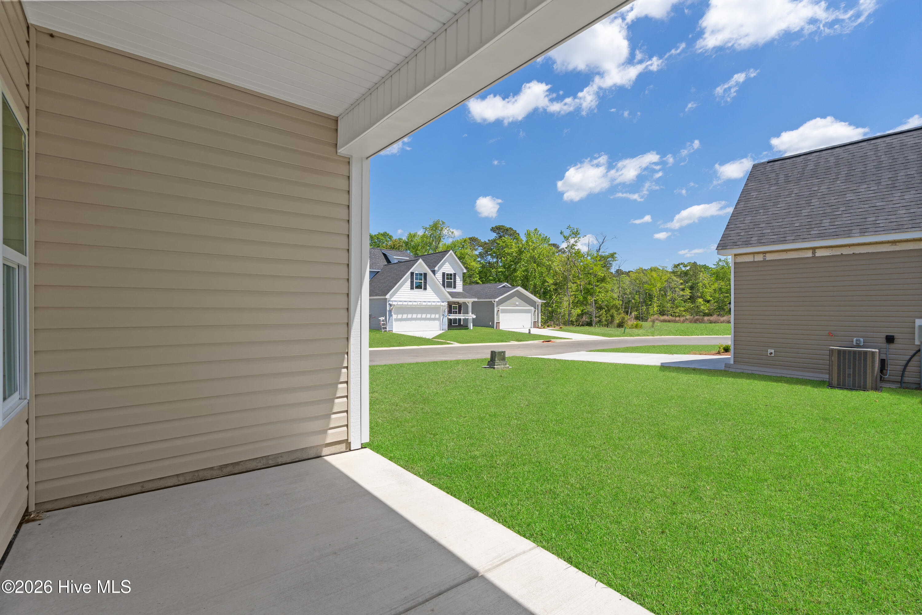 100554744 | Photo 23