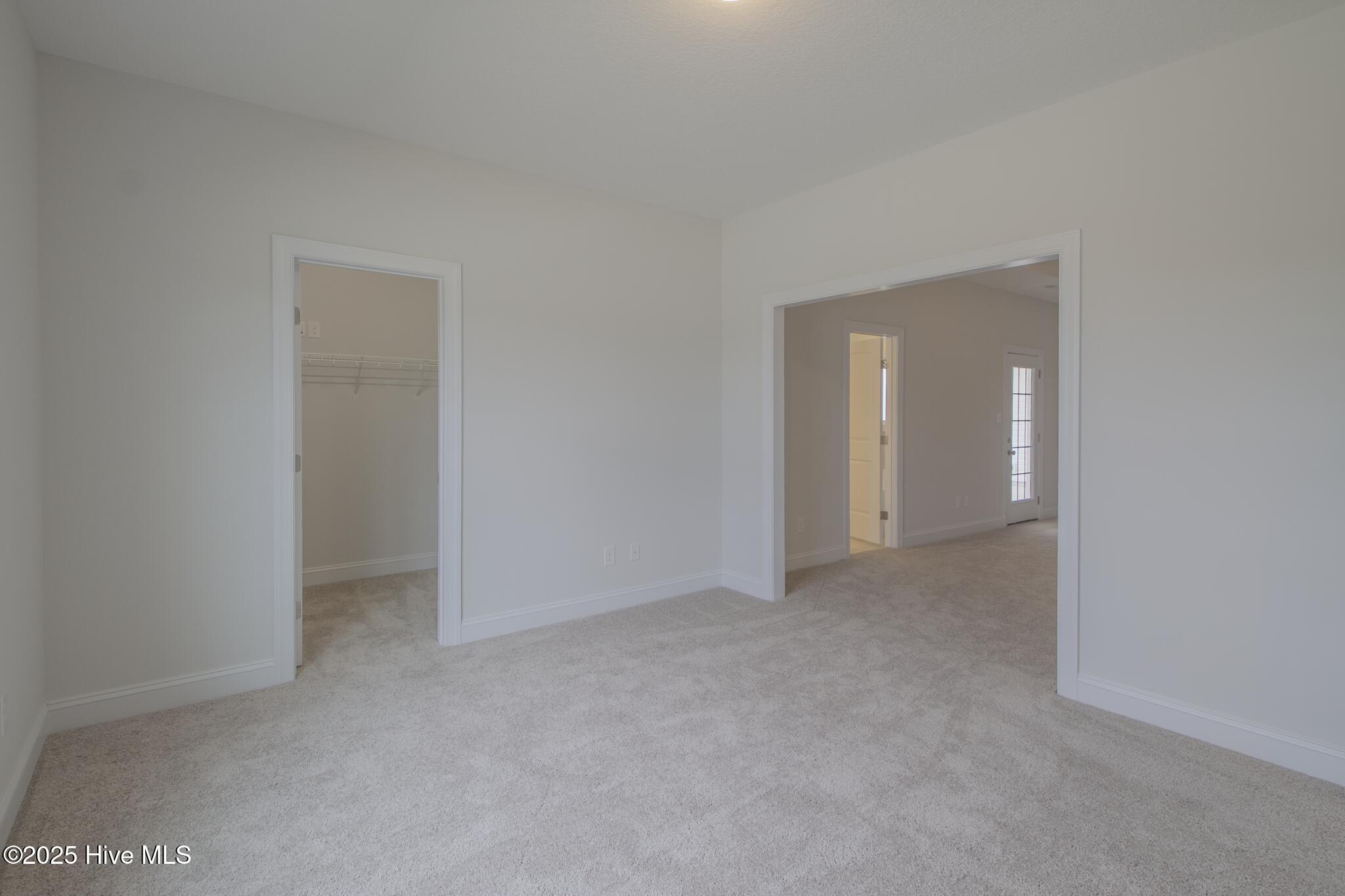 100497449 | Photo 17