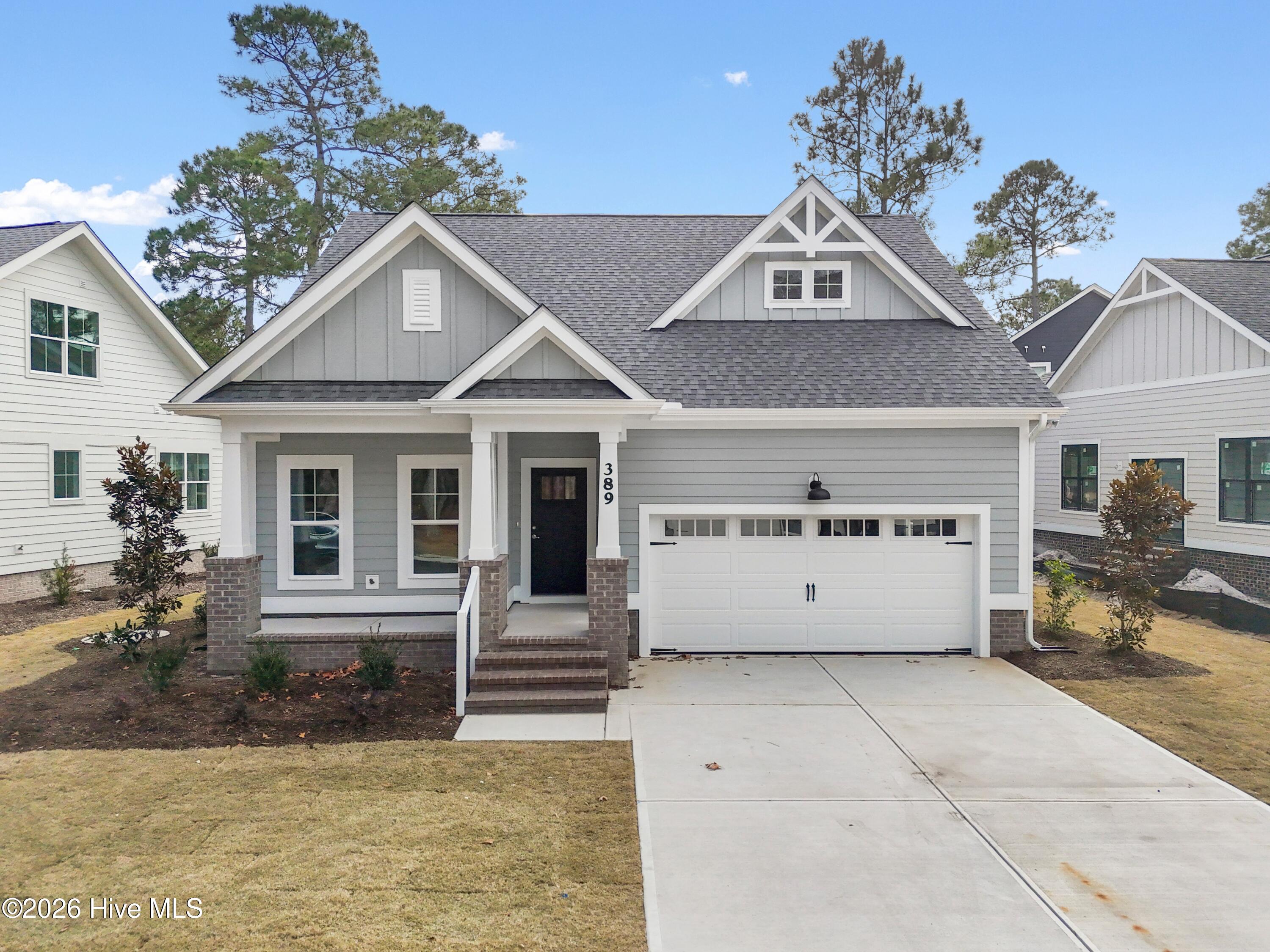 100533287 | Photo 44