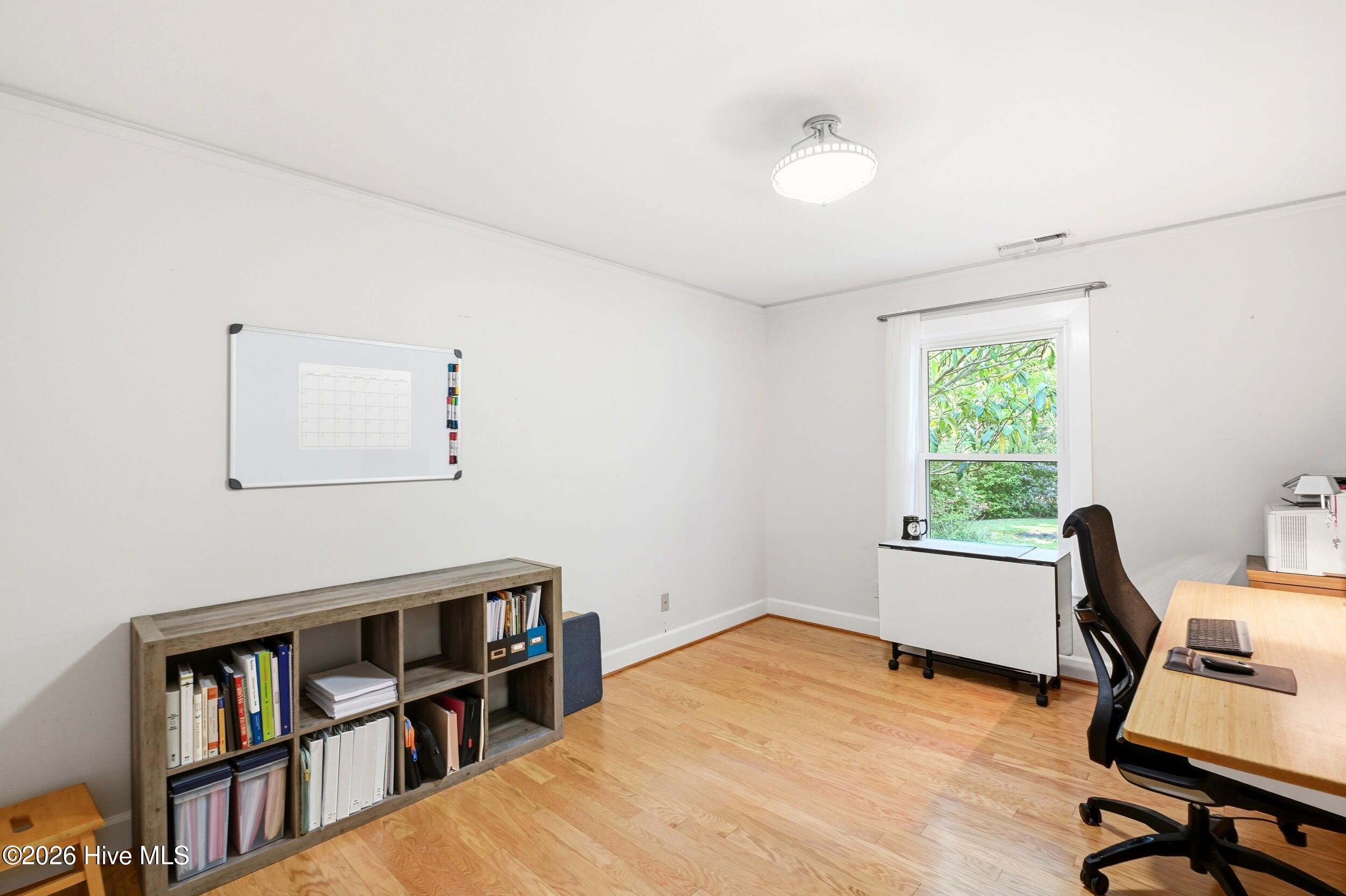 100570431 | Photo 34