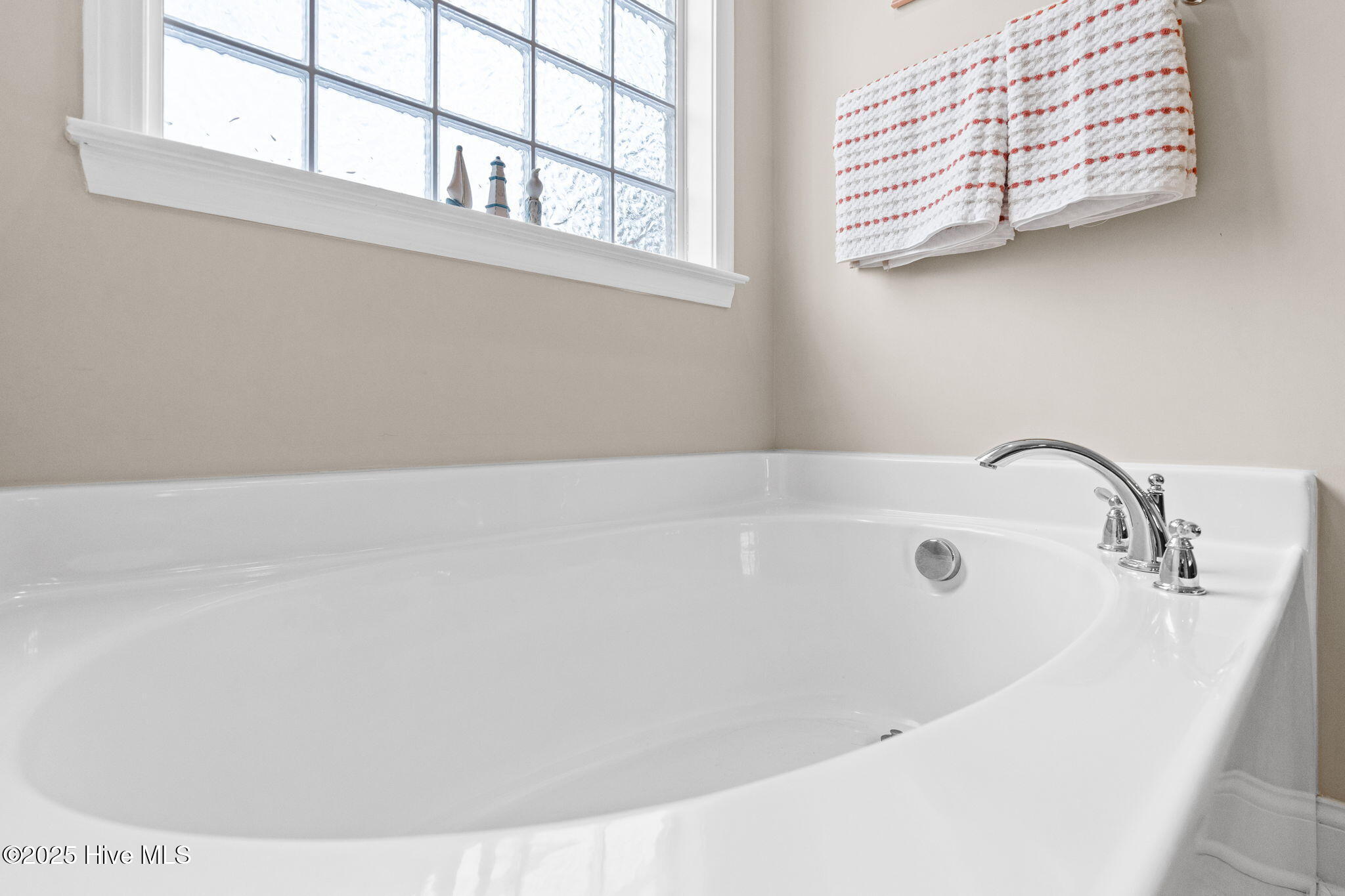 100546939 | Photo 19