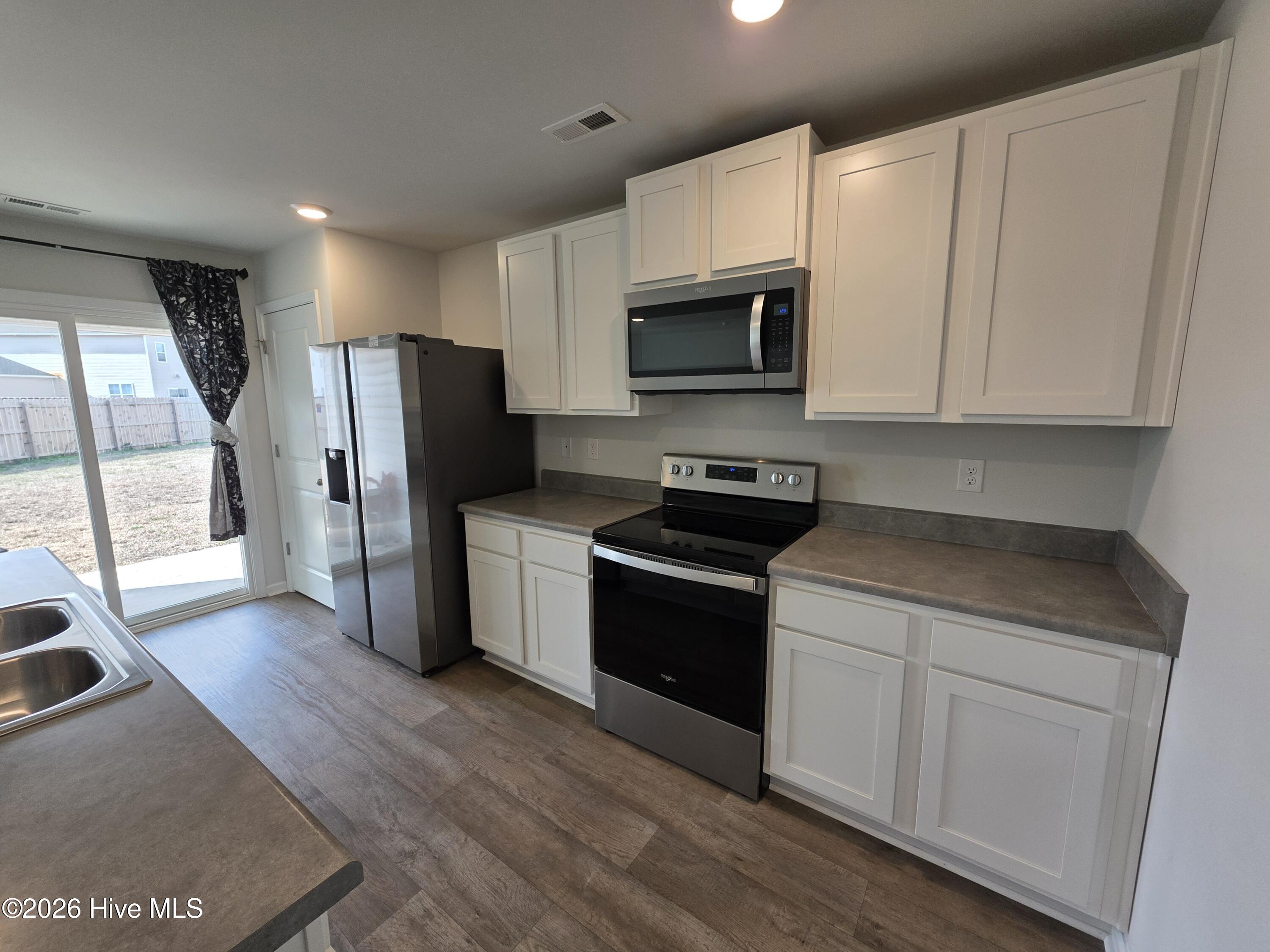 100552065 | Photo 14