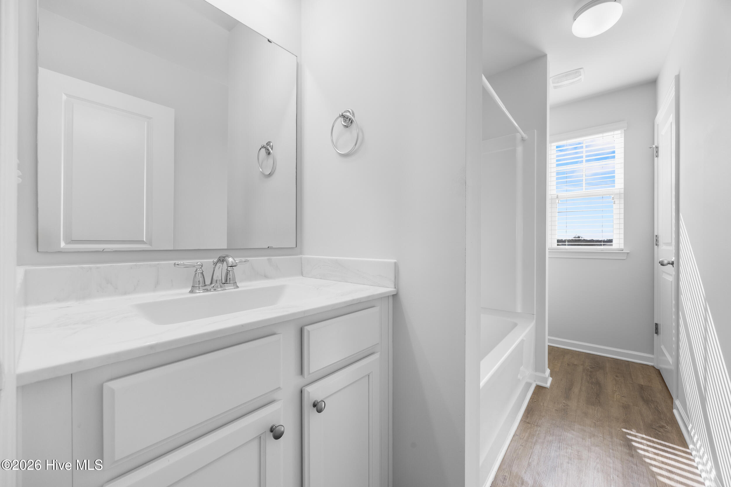 100557487 | Photo 29