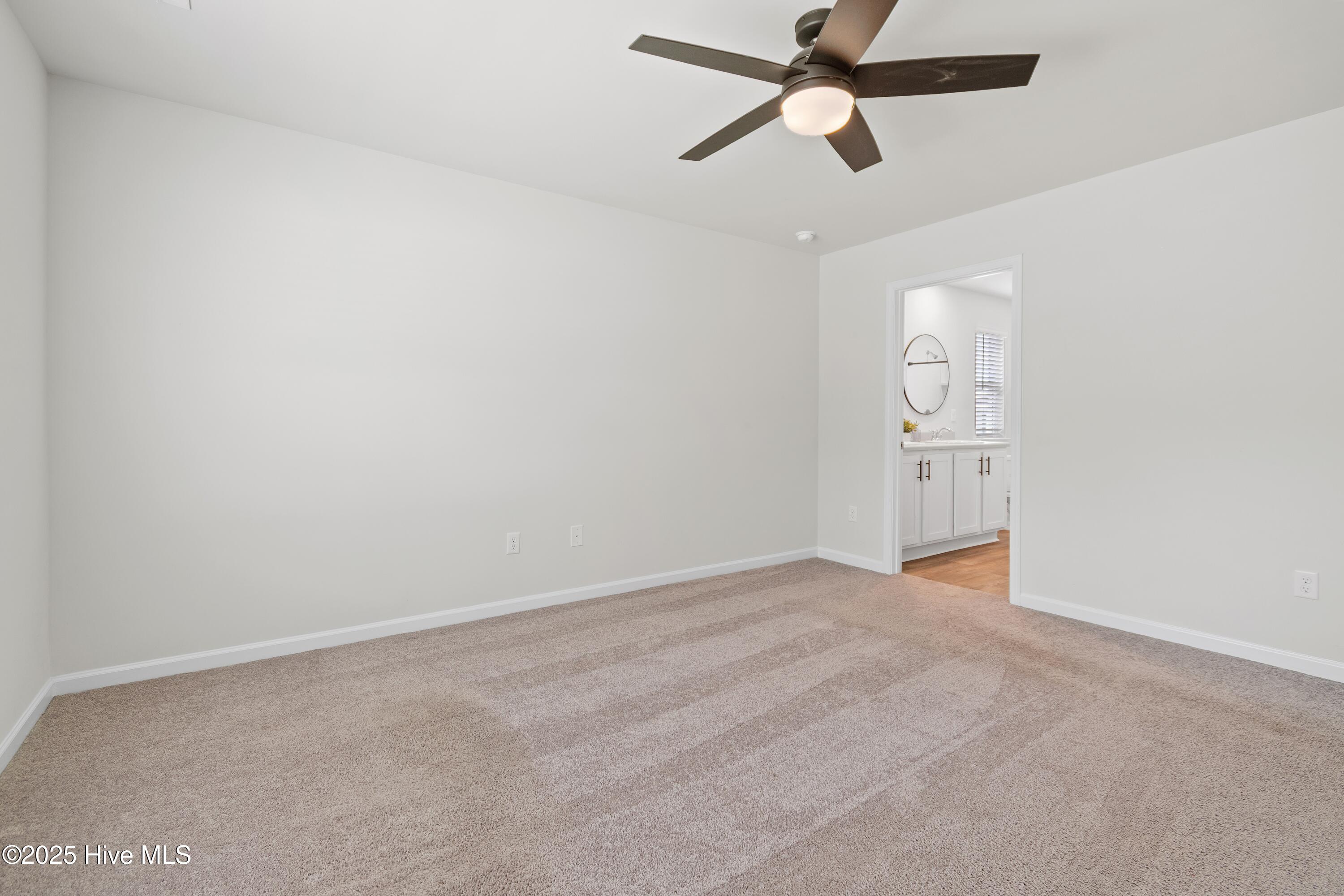 100519595 | Photo 14