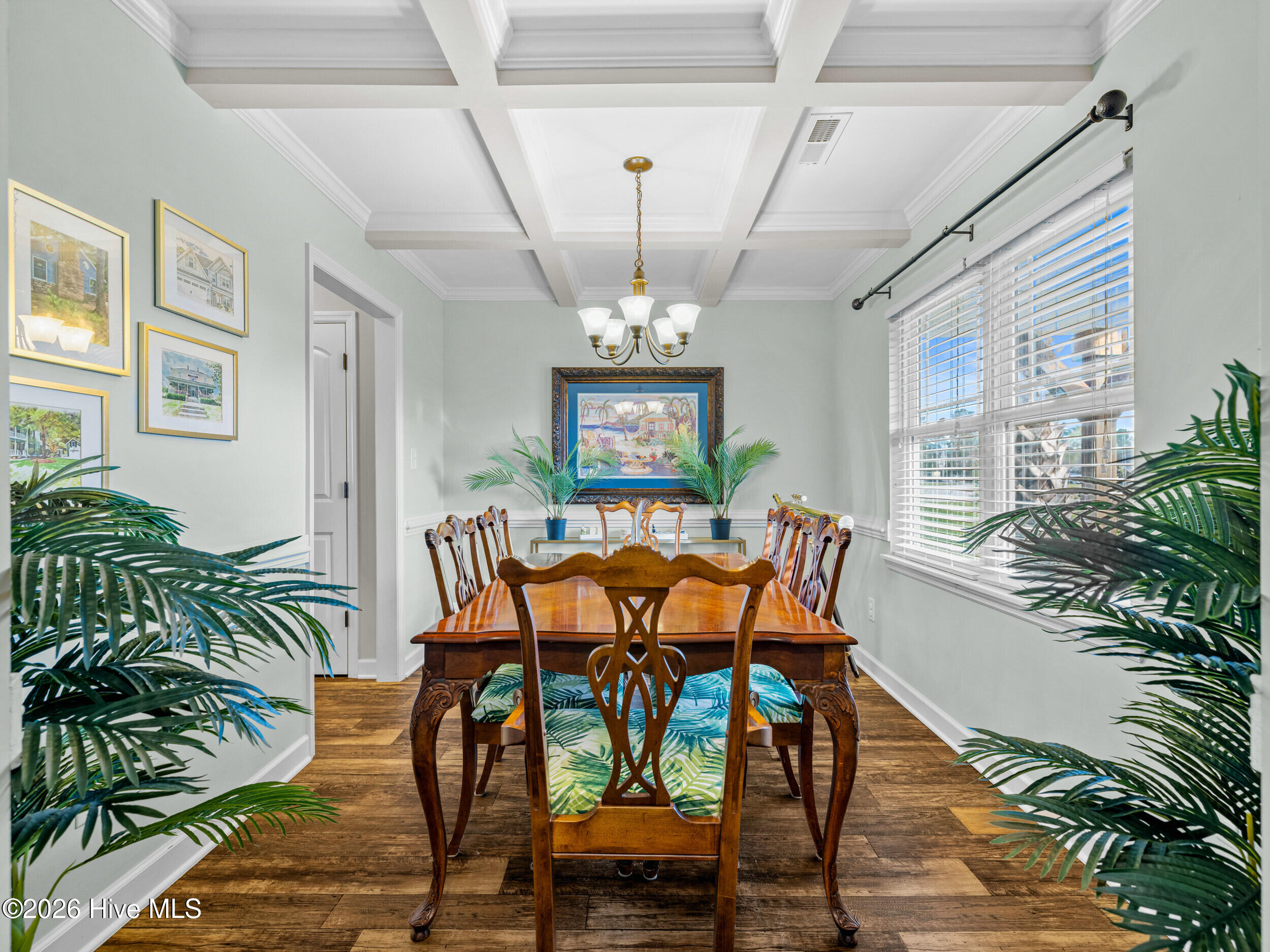 100559159 | Photo 11