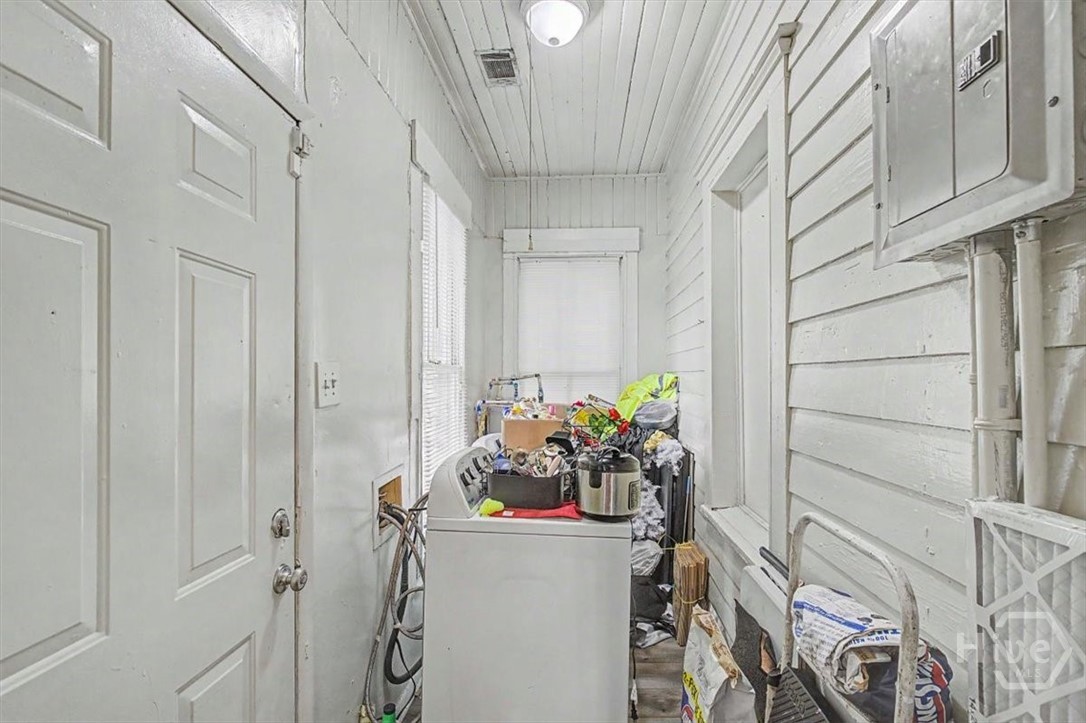 Homes for sale in Savannah, GA | 1328 E 40th St, Savannah, GA 31404 | MLS# SA354161