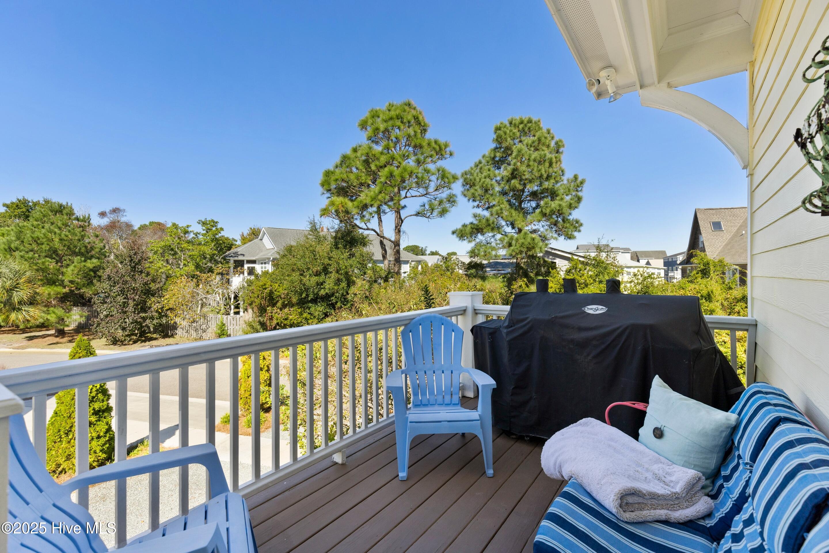 100536198 | Photo 68