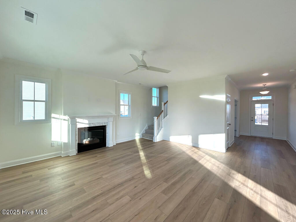 100510089 | Photo 20