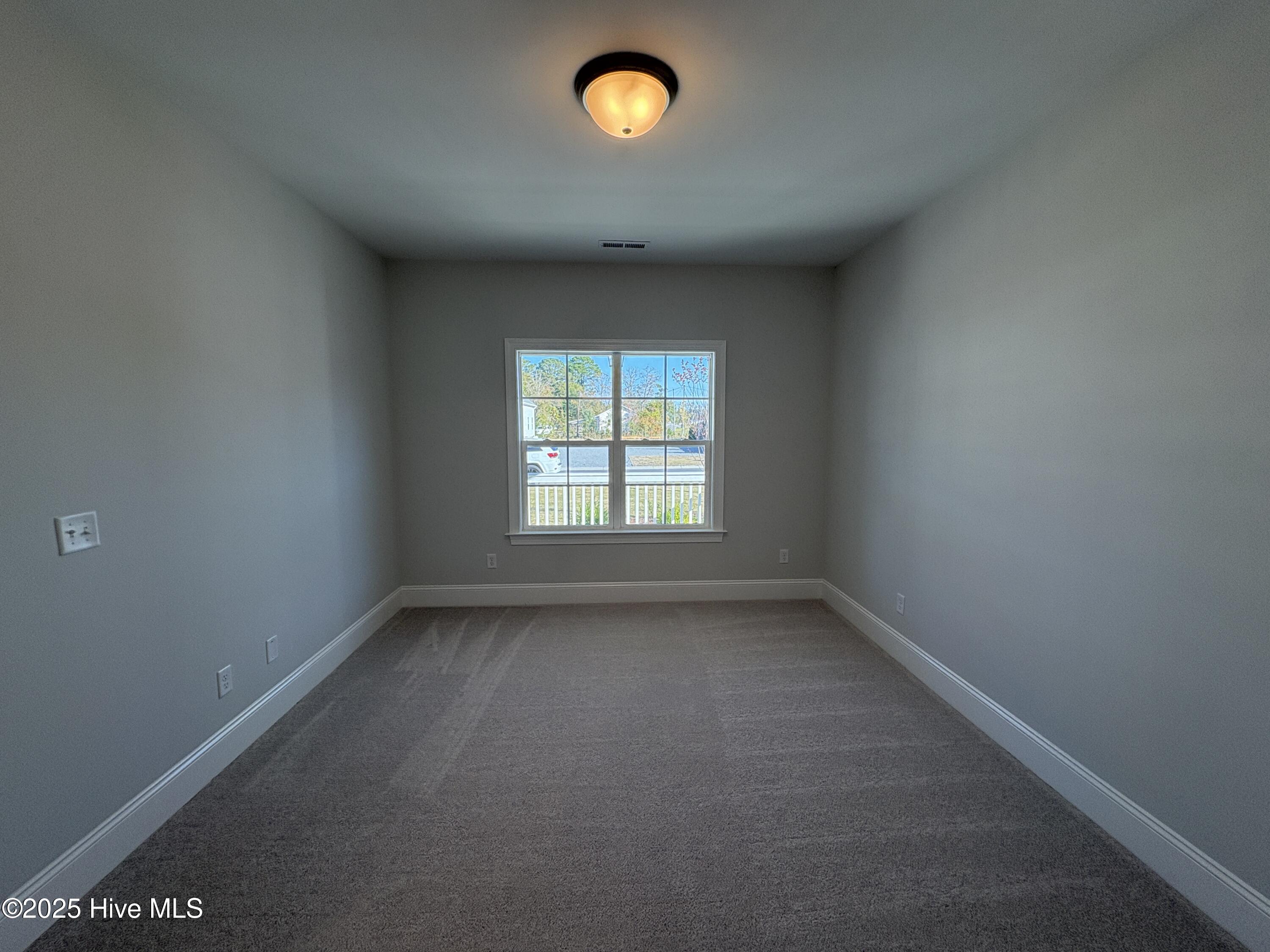 100539800 | Photo 36