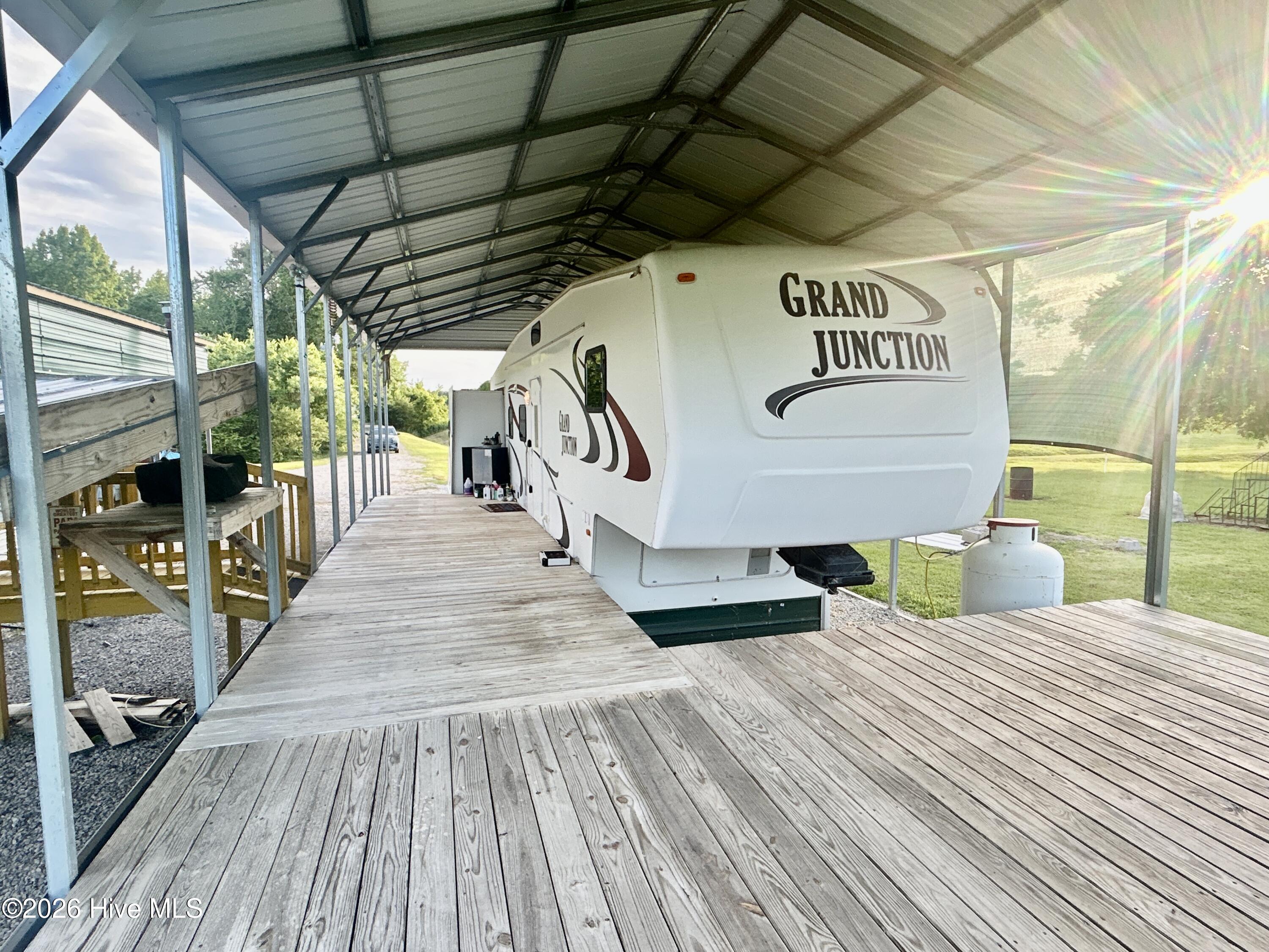 deck/Grand Junction camper