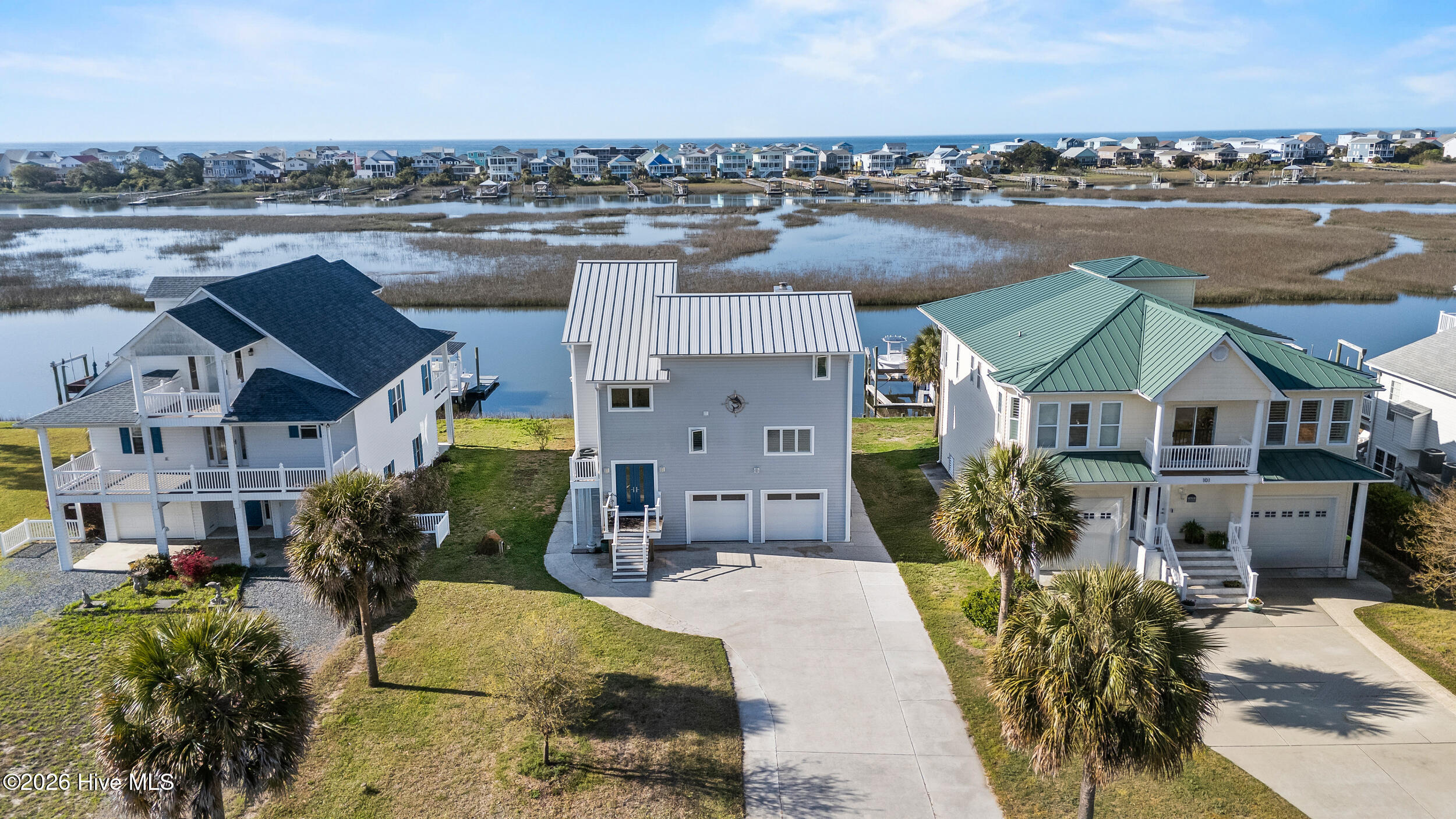 100564811 | Photo 71