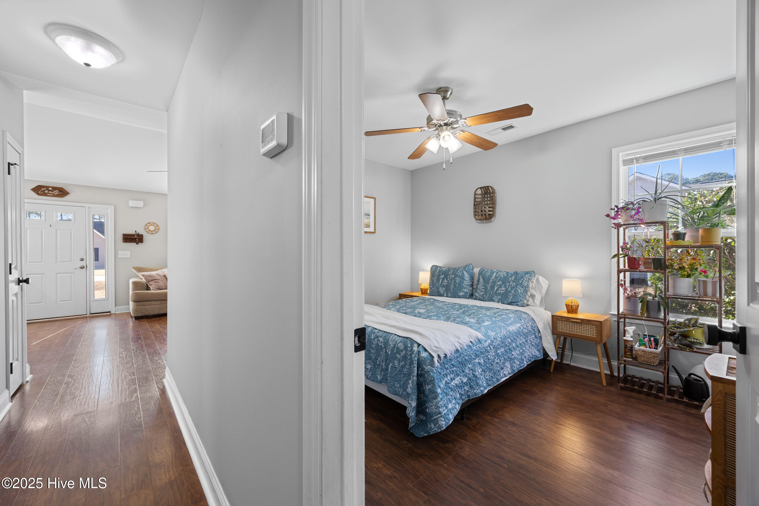 100545766 | Photo 18