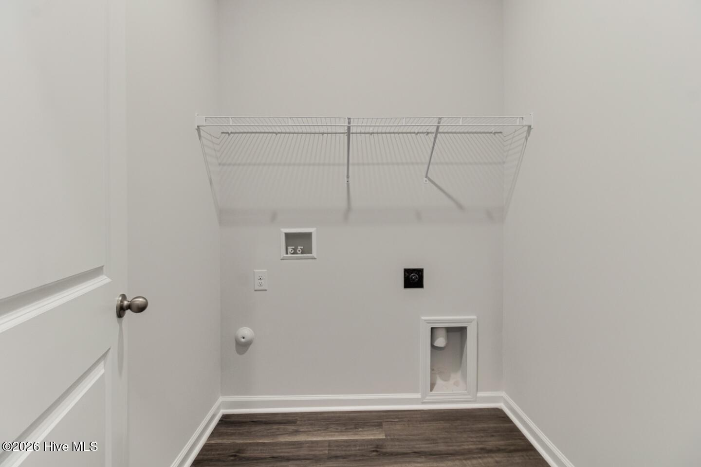 100556795 | Photo 23