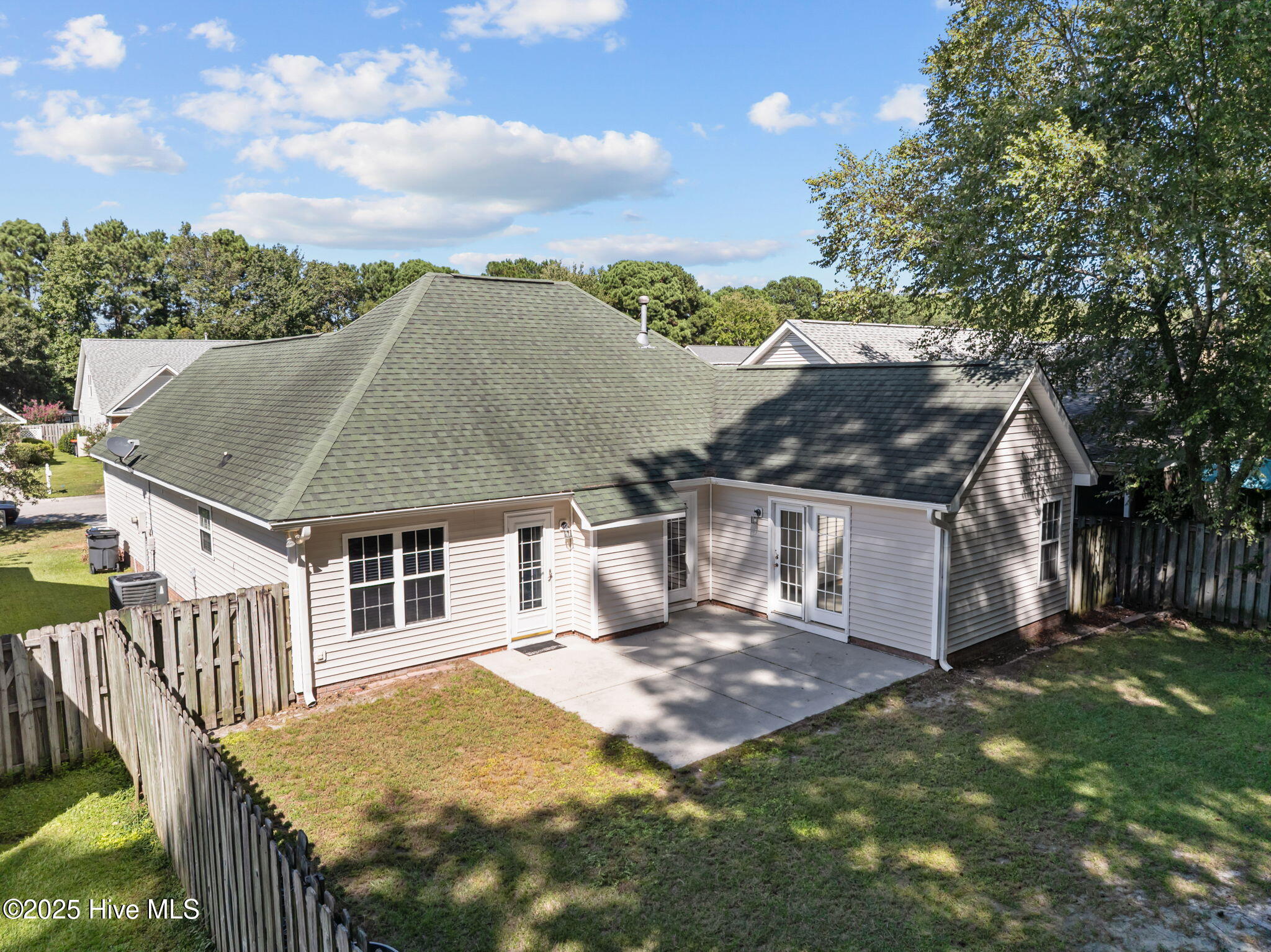 100529967 | Photo 42