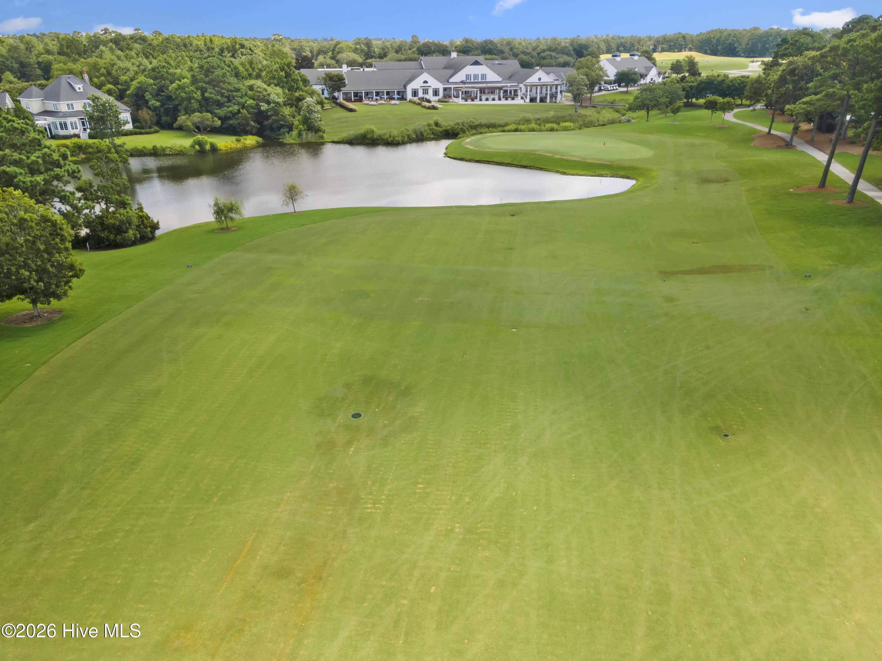 100561929 | Photo 35