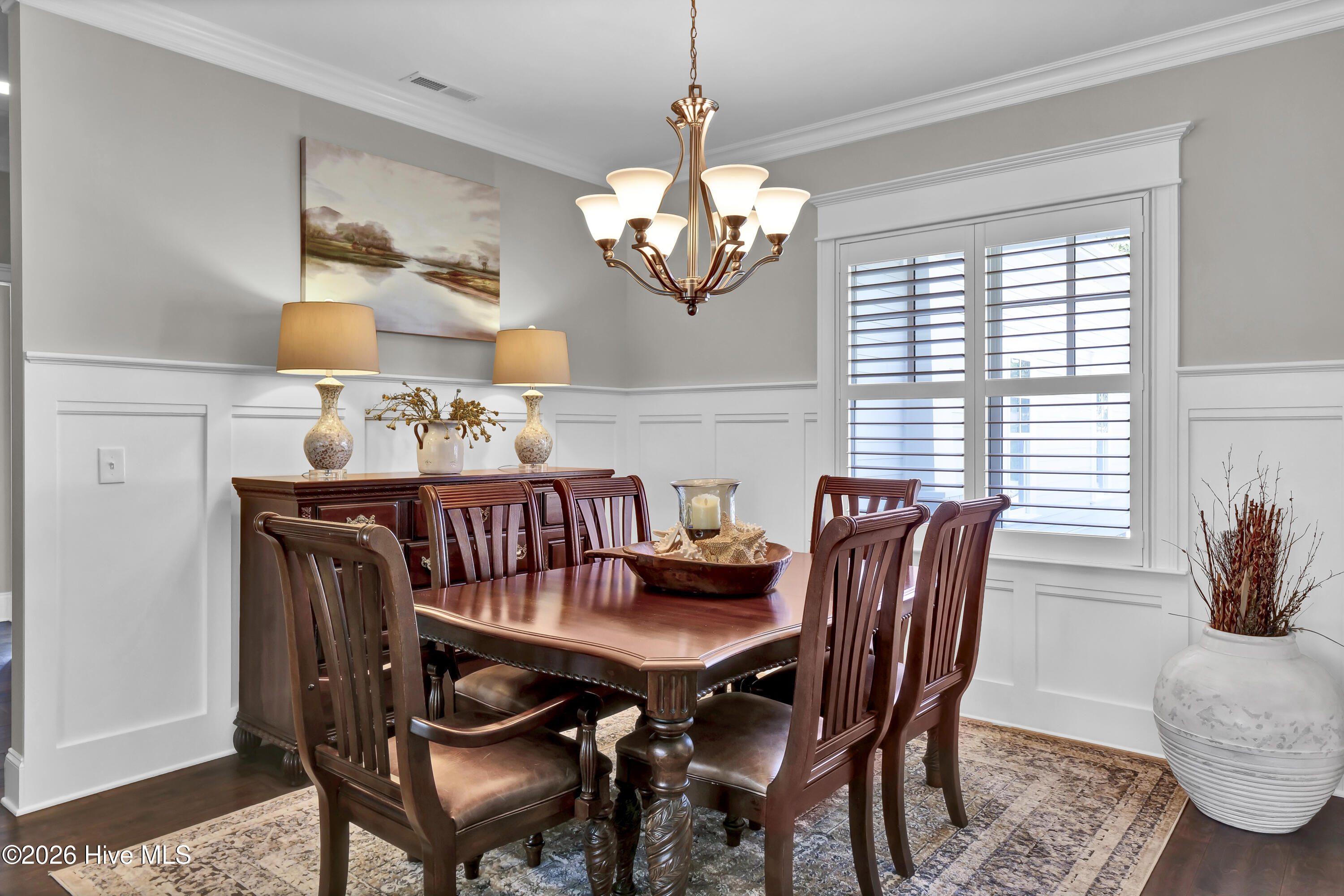 100569148 | Photo 23