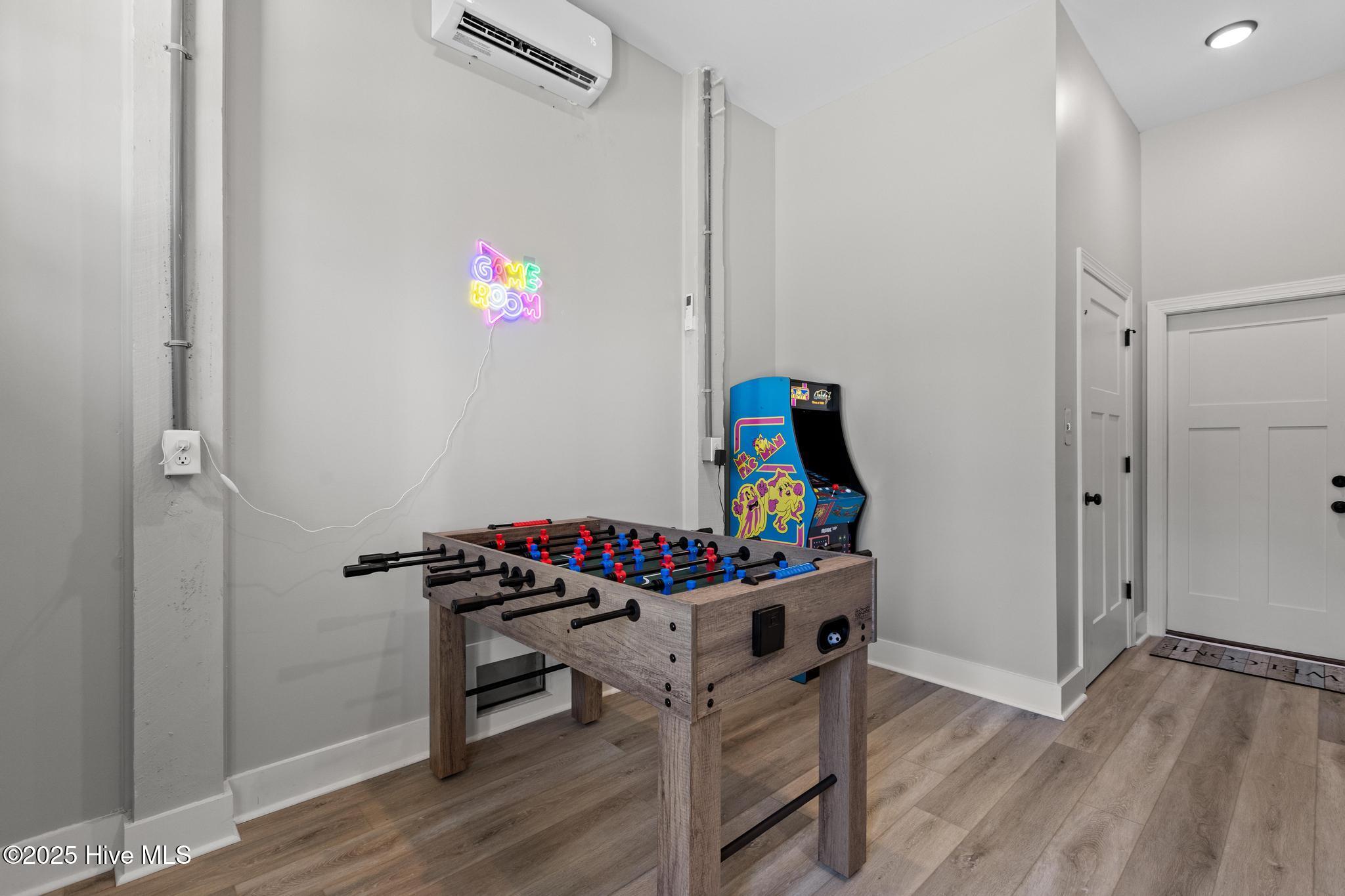 100498543 | Photo 11