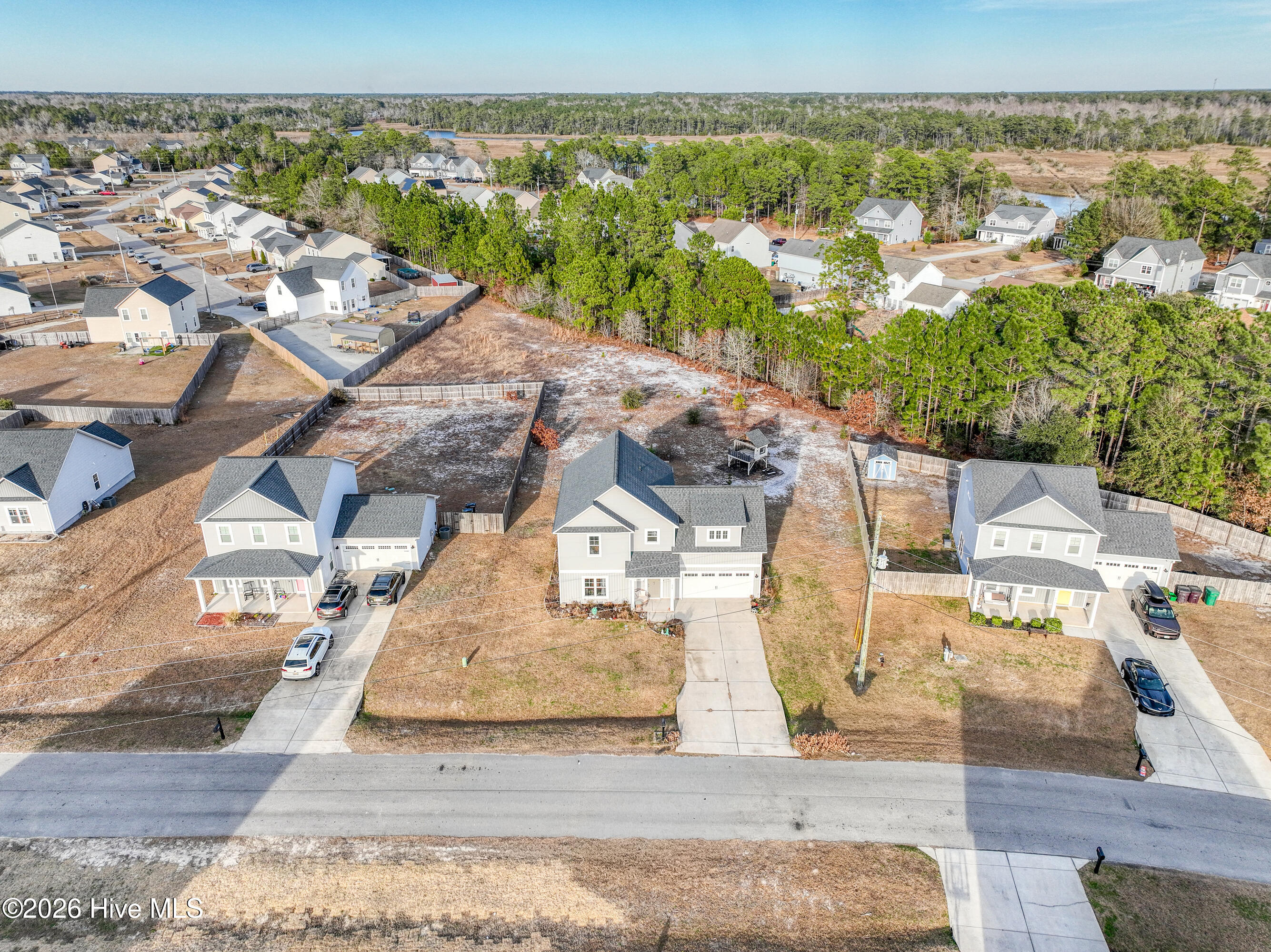 100549687 | Photo 44