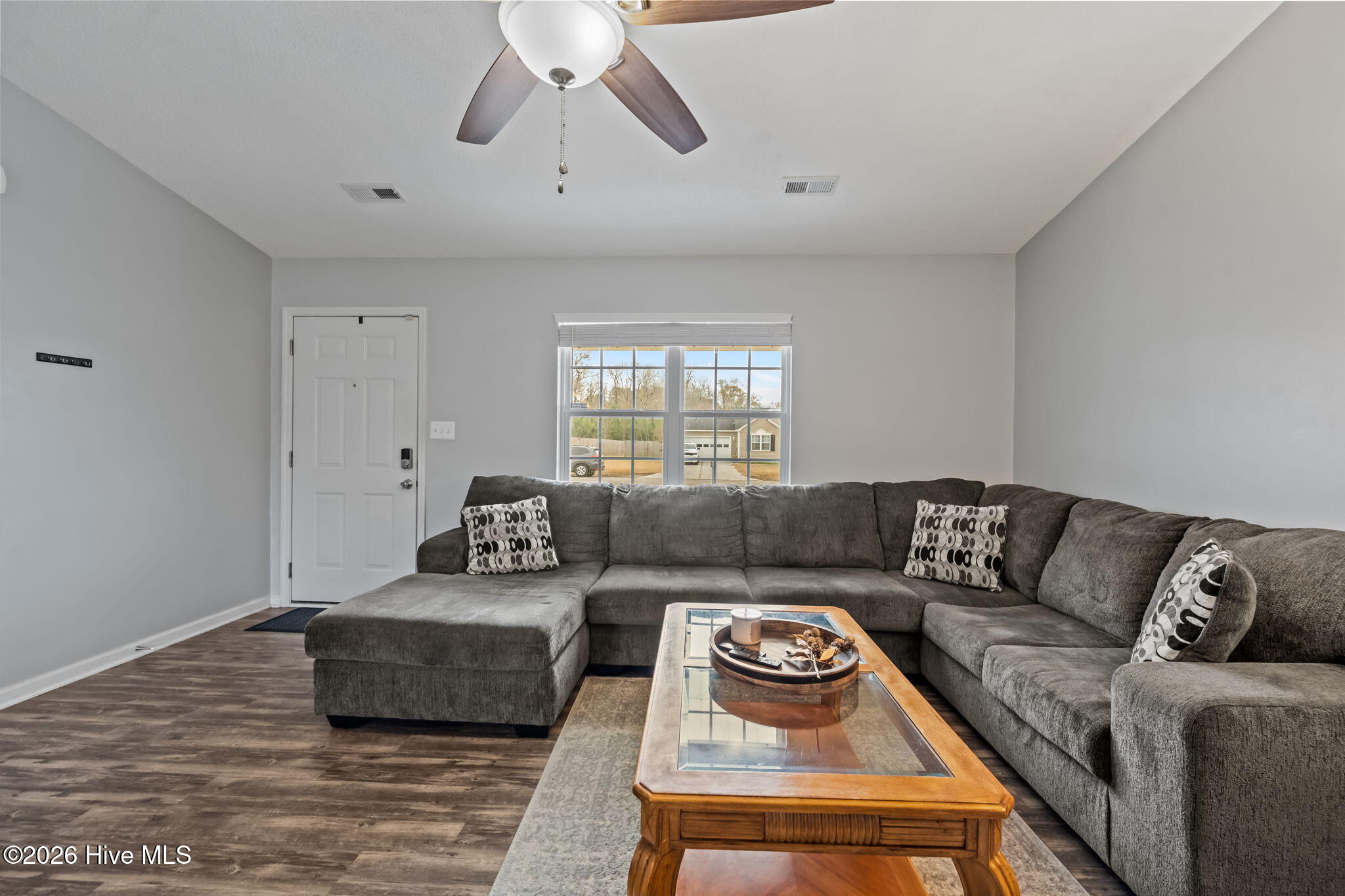 100547343 | Photo 12