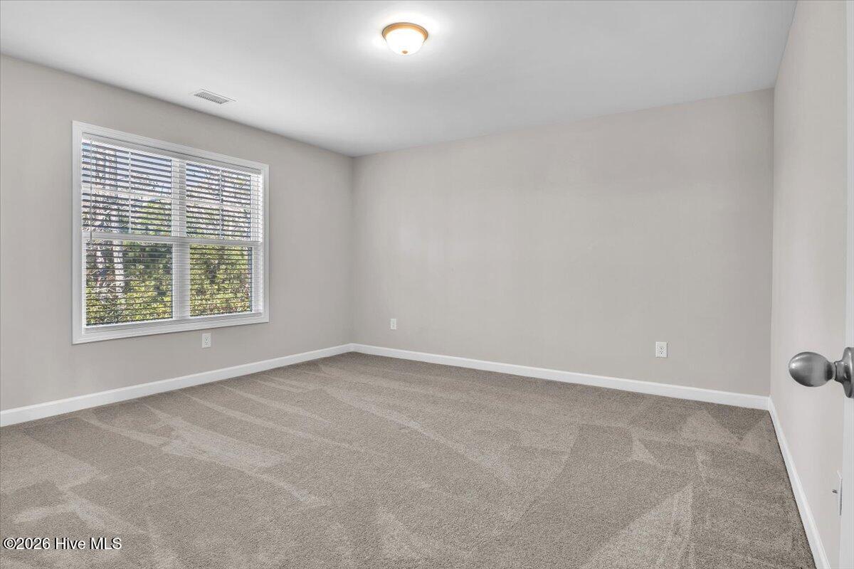 100551276 | Photo 31