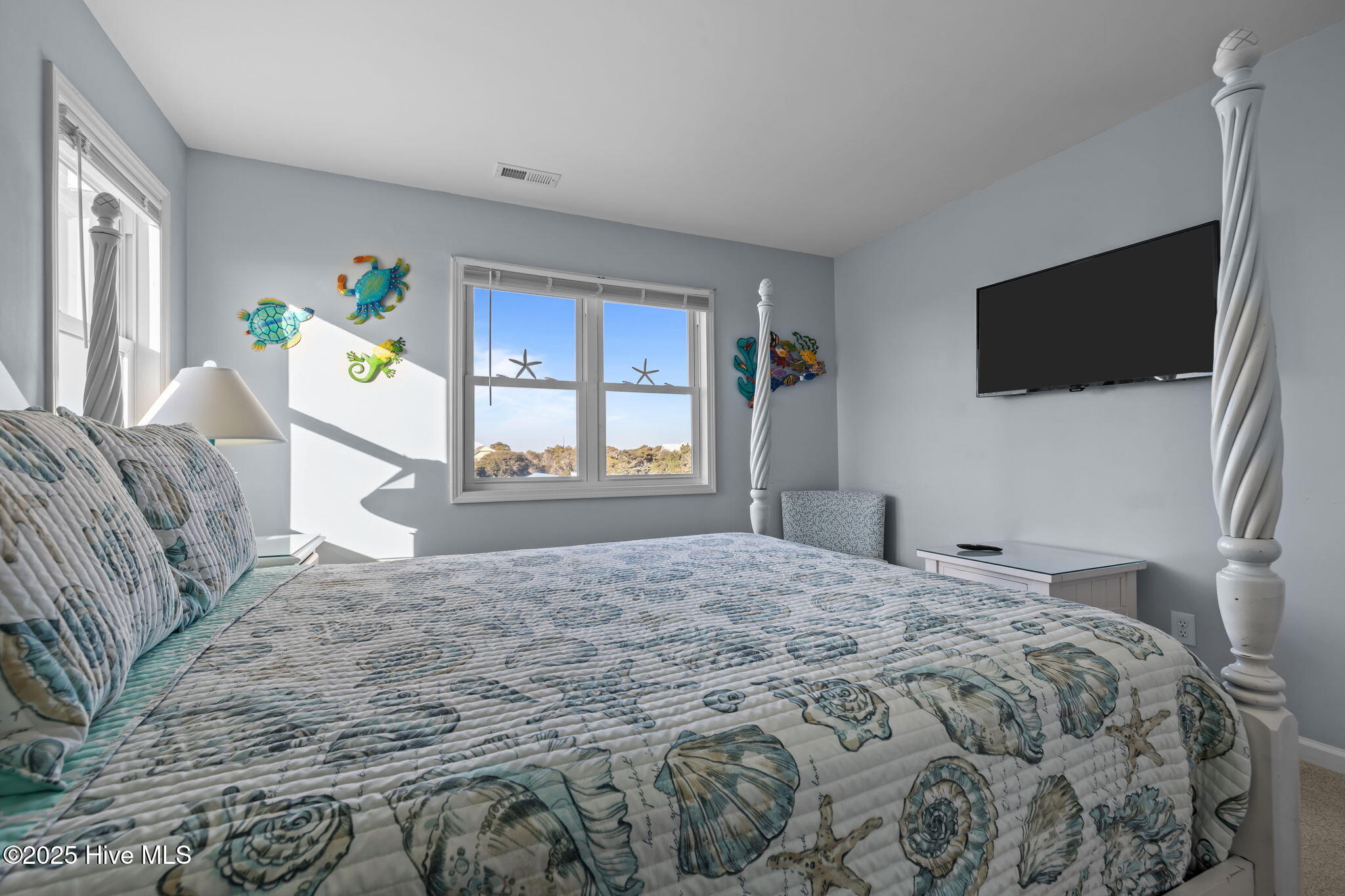 100545212 | Photo 18