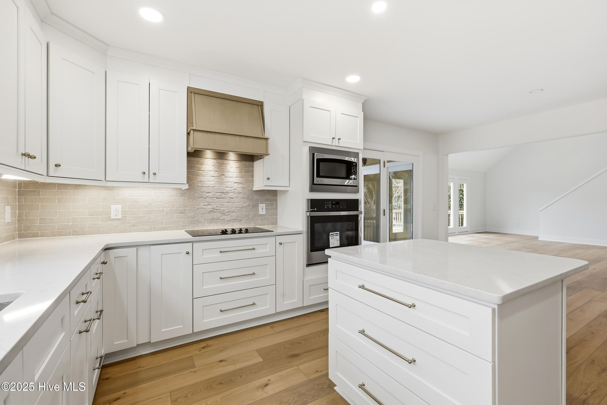 100544794 | Photo 20