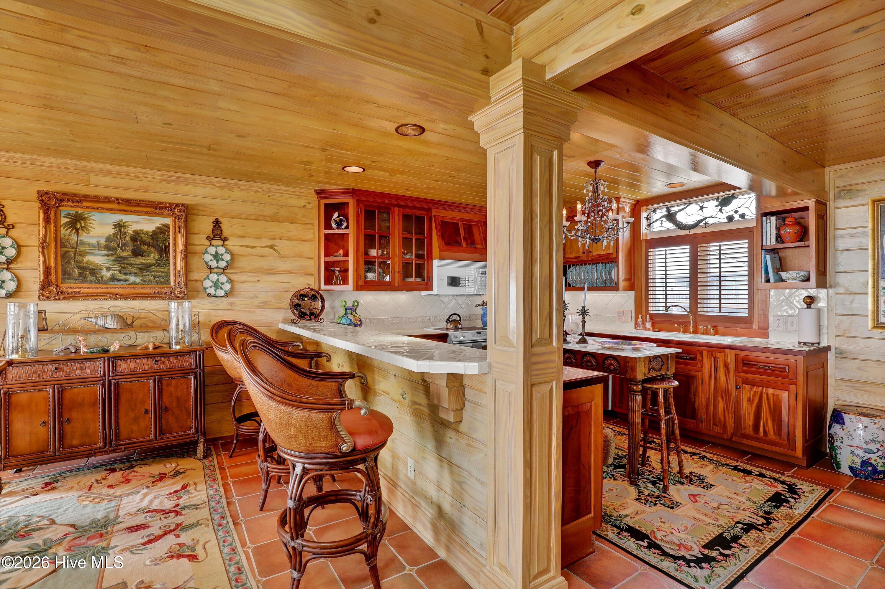 100558553 | Photo 17