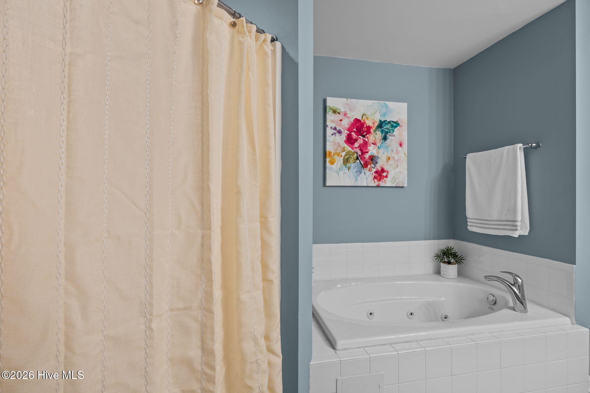 2420 King Richard Court UNIT H, Greenville, NC, 27858