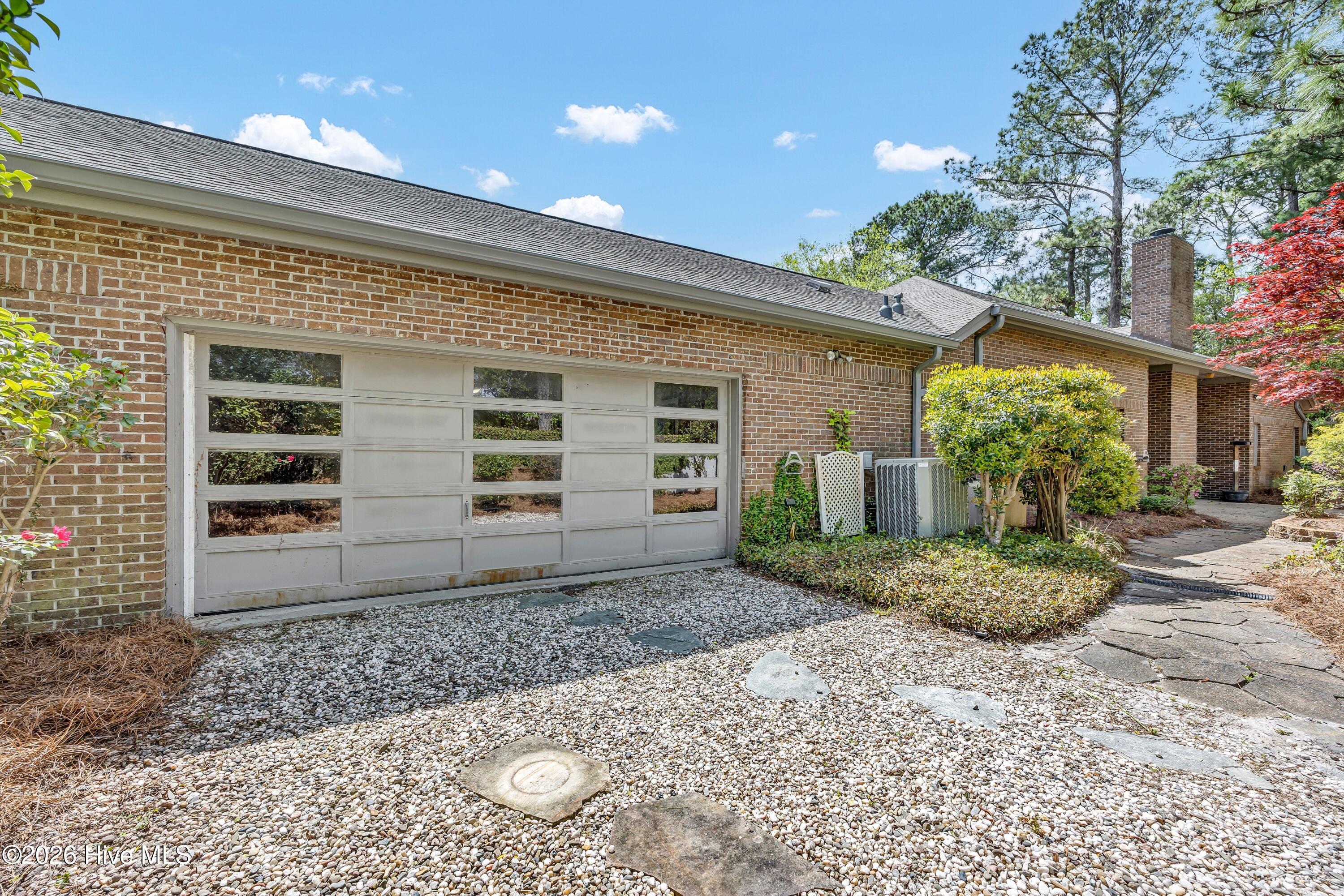 100566682 | Photo 13