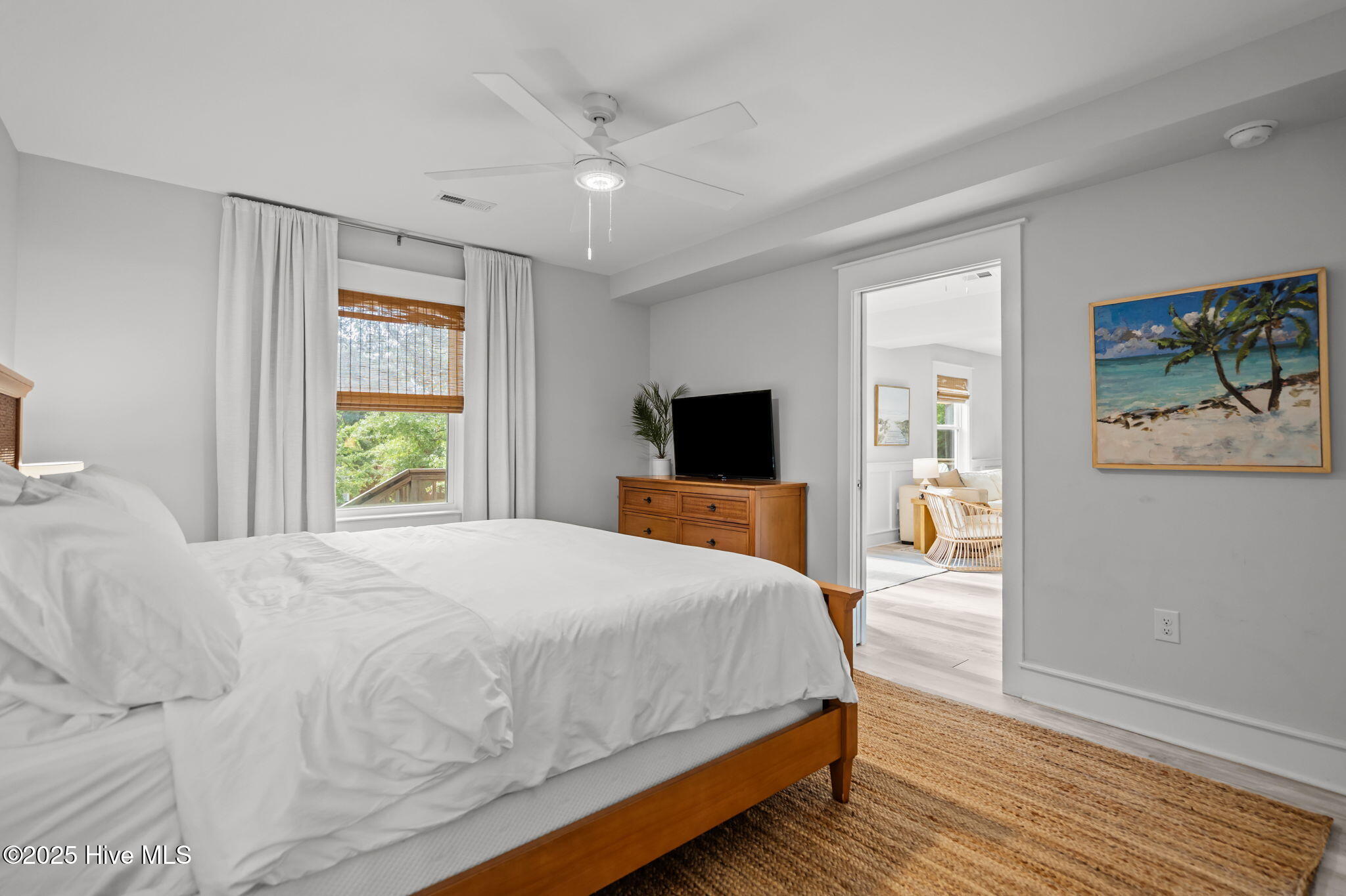 100523824 | Photo 33