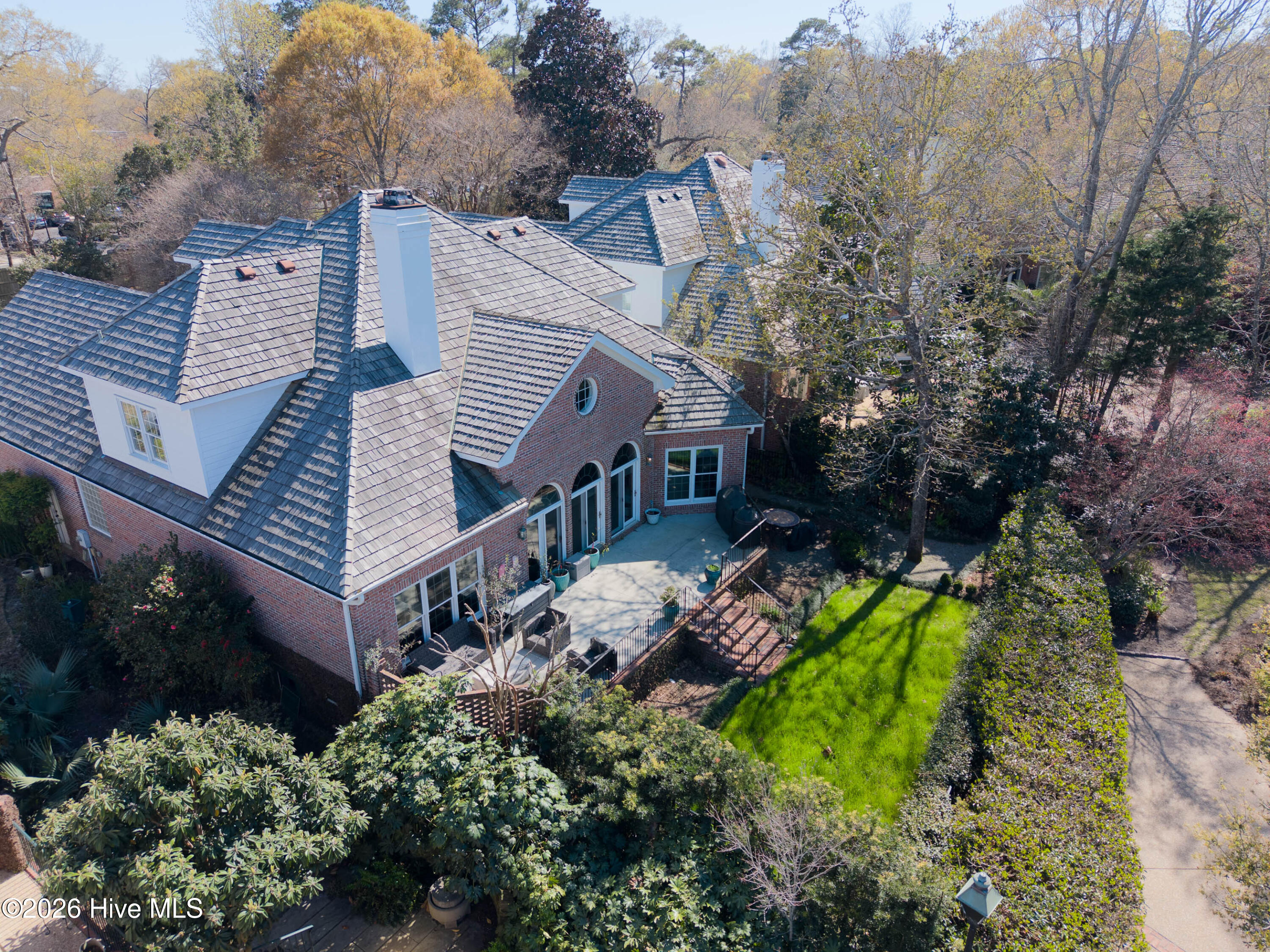 100538955 | Photo 35