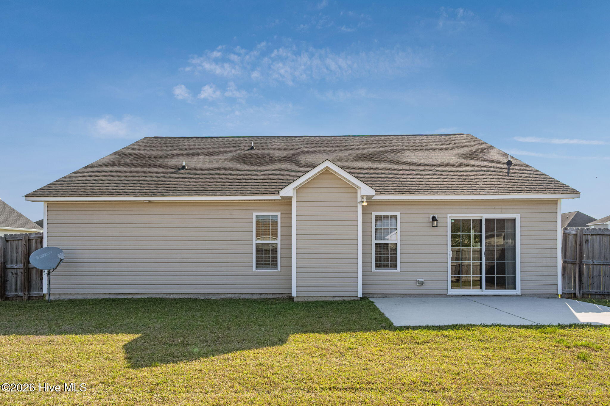 100564083 | Photo 24