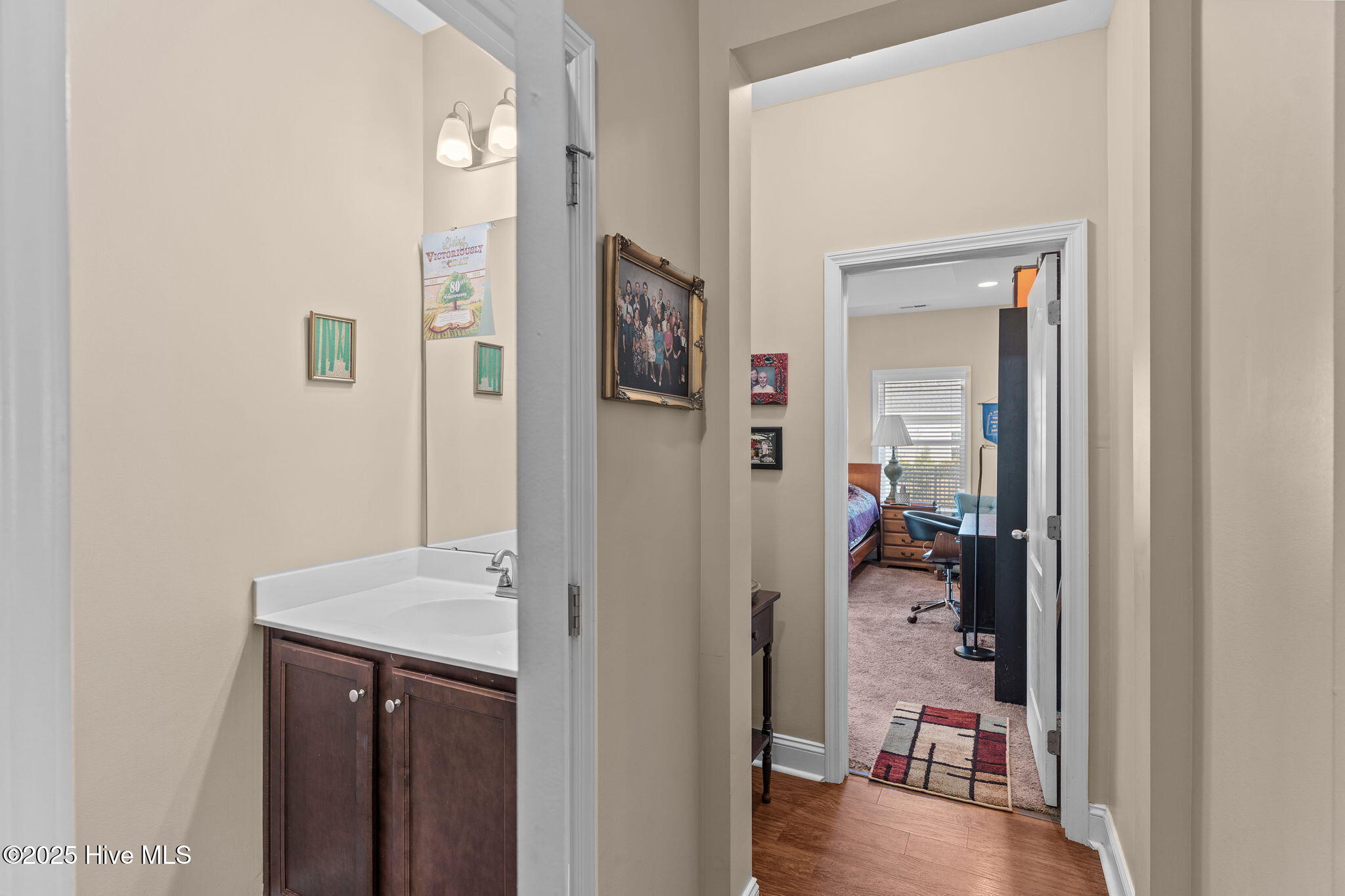 100542134 | Photo 40