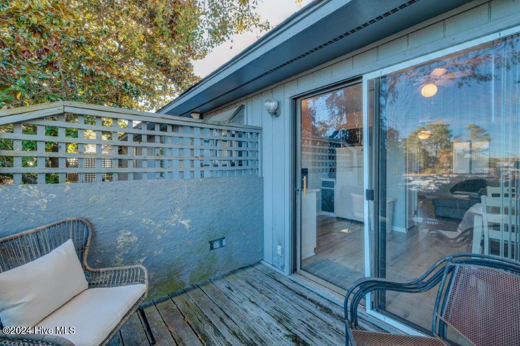 100480023 | Photo 26